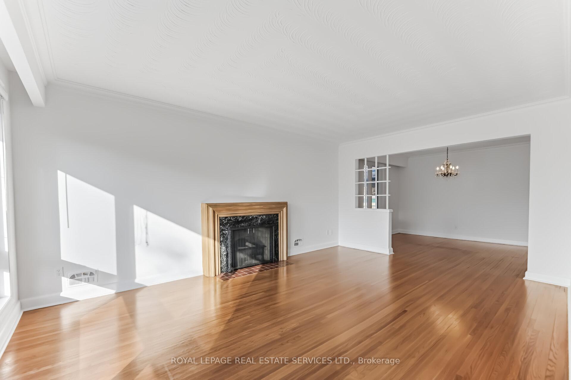 Photo 12 of 46 Cardigan Road, Etobicoke, Stonegate-Queensway — HOMEH
