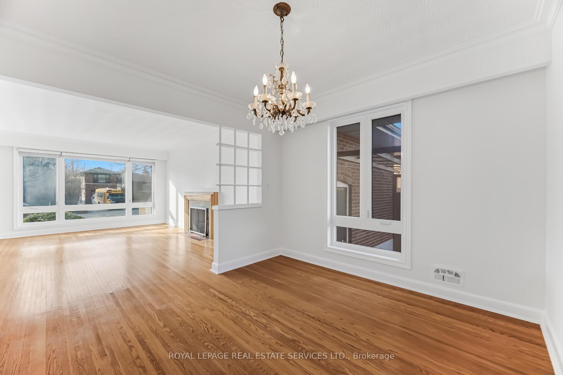 Photo 16 of 46 Cardigan Road, Etobicoke, Stonegate-Queensway — HOMEH