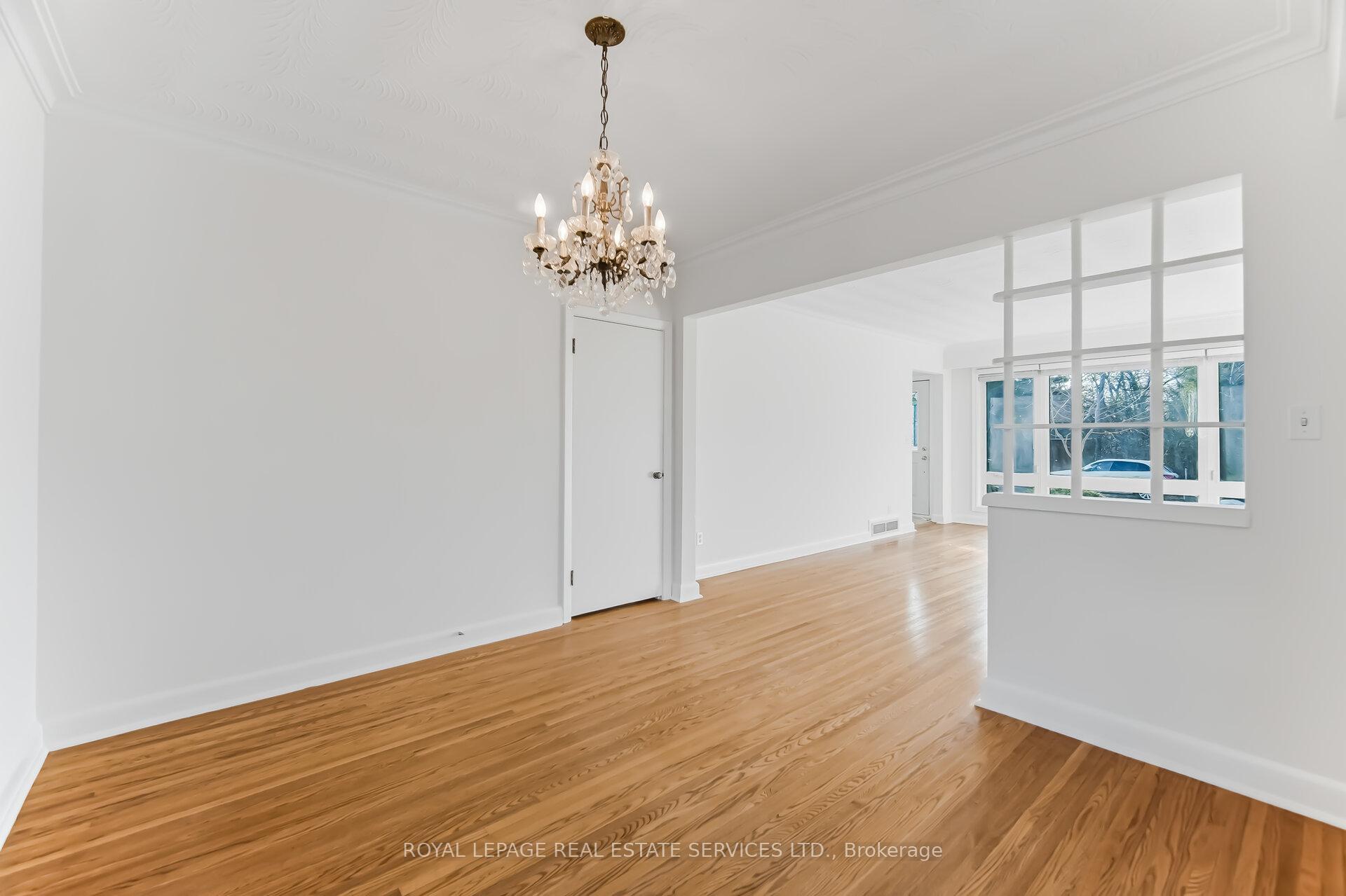 Photo 19 of 46 Cardigan Road, Etobicoke, Stonegate-Queensway — HOMEH