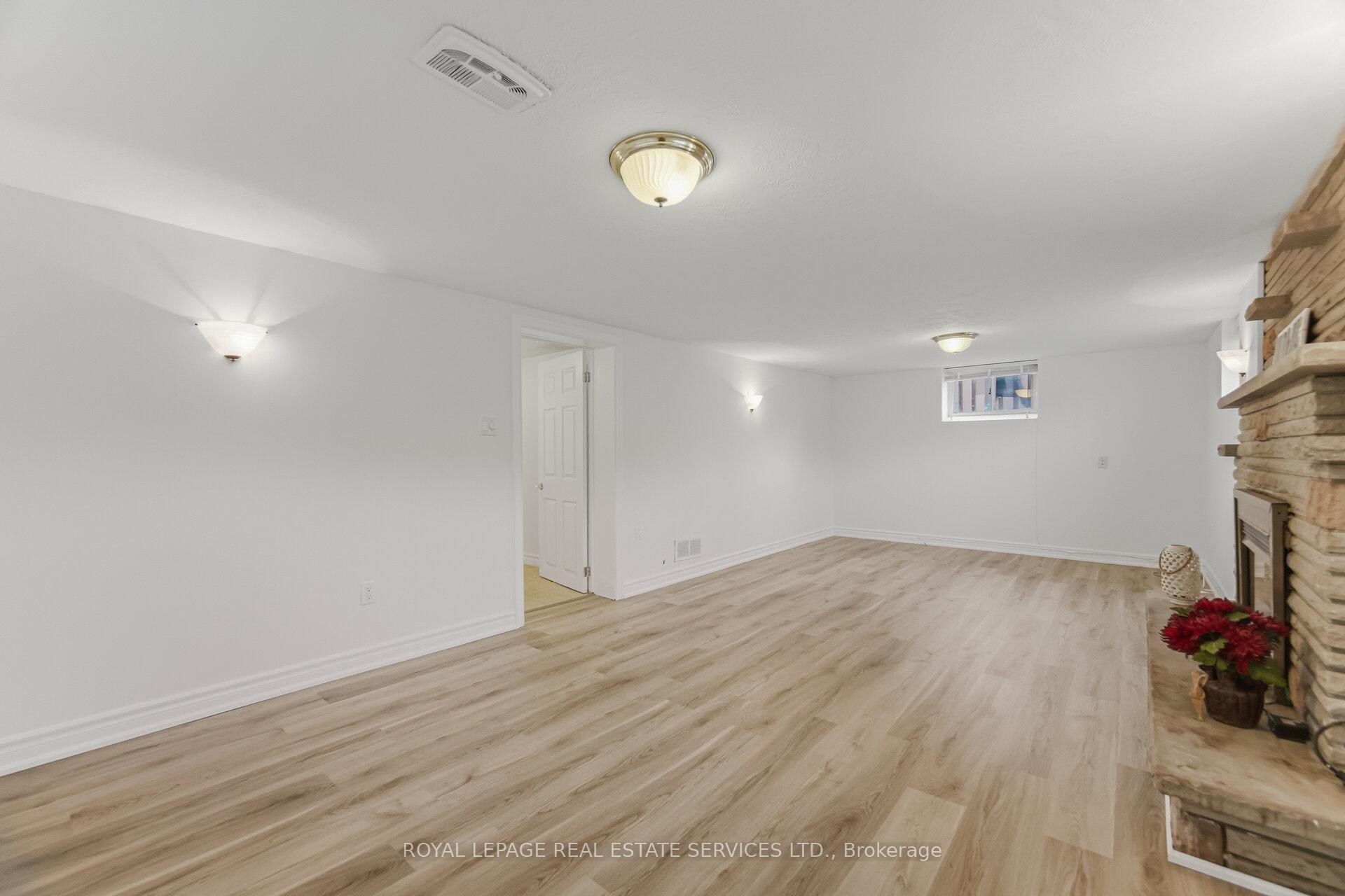 Photo 39 of 46 Cardigan Road, Etobicoke, Stonegate-Queensway — HOMEH