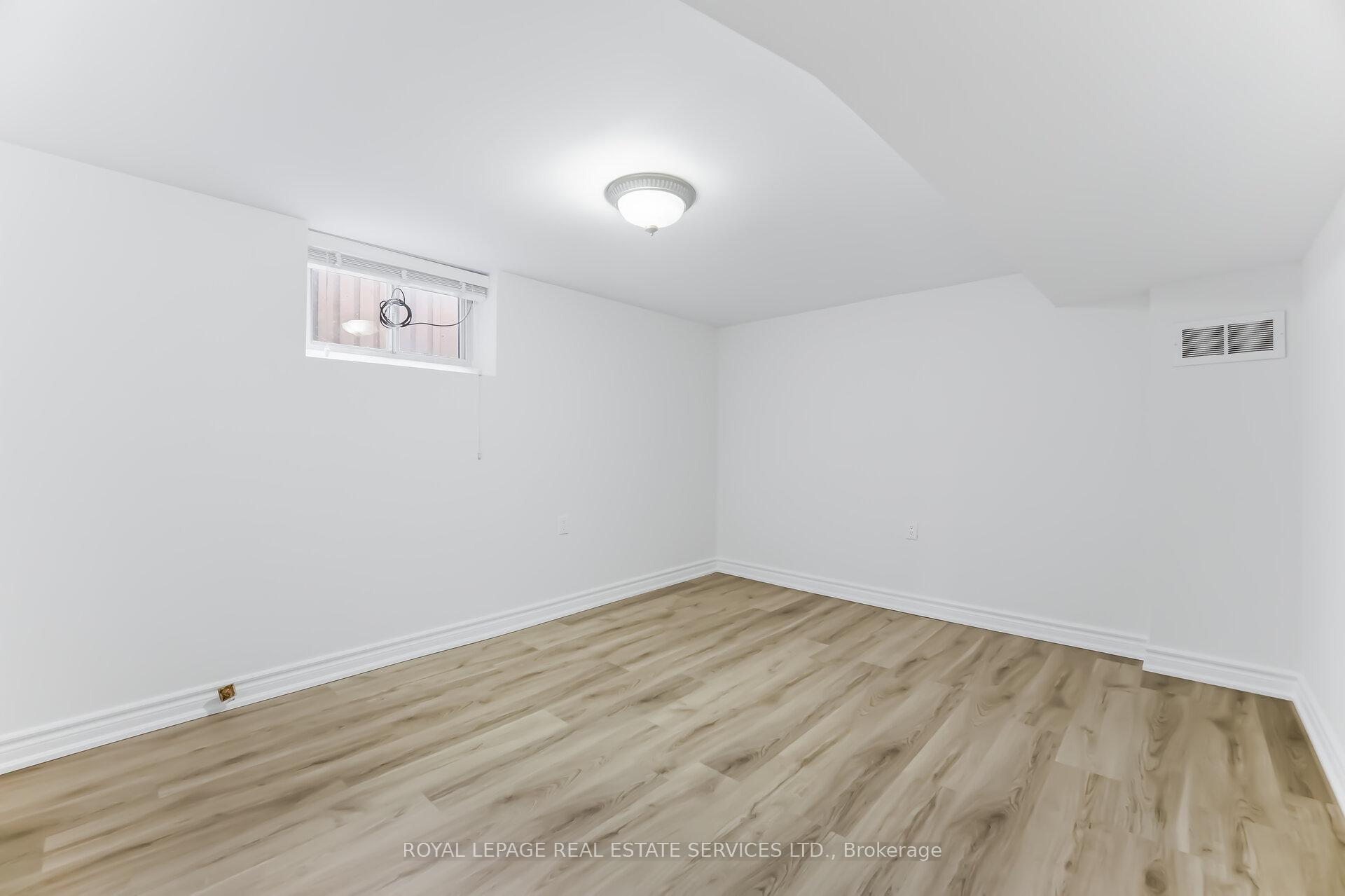 Photo 41 of 46 Cardigan Road, Etobicoke, Stonegate-Queensway — HOMEH