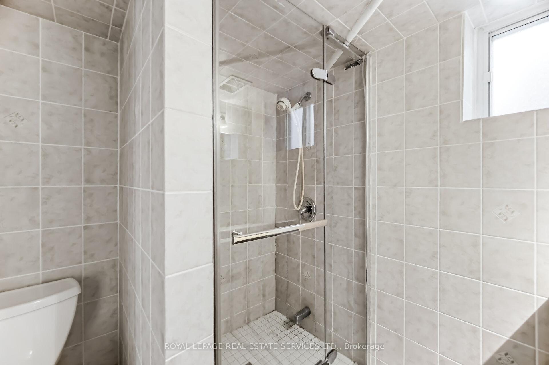 Photo 43 of 46 Cardigan Road, Etobicoke, Stonegate-Queensway — HOMEH