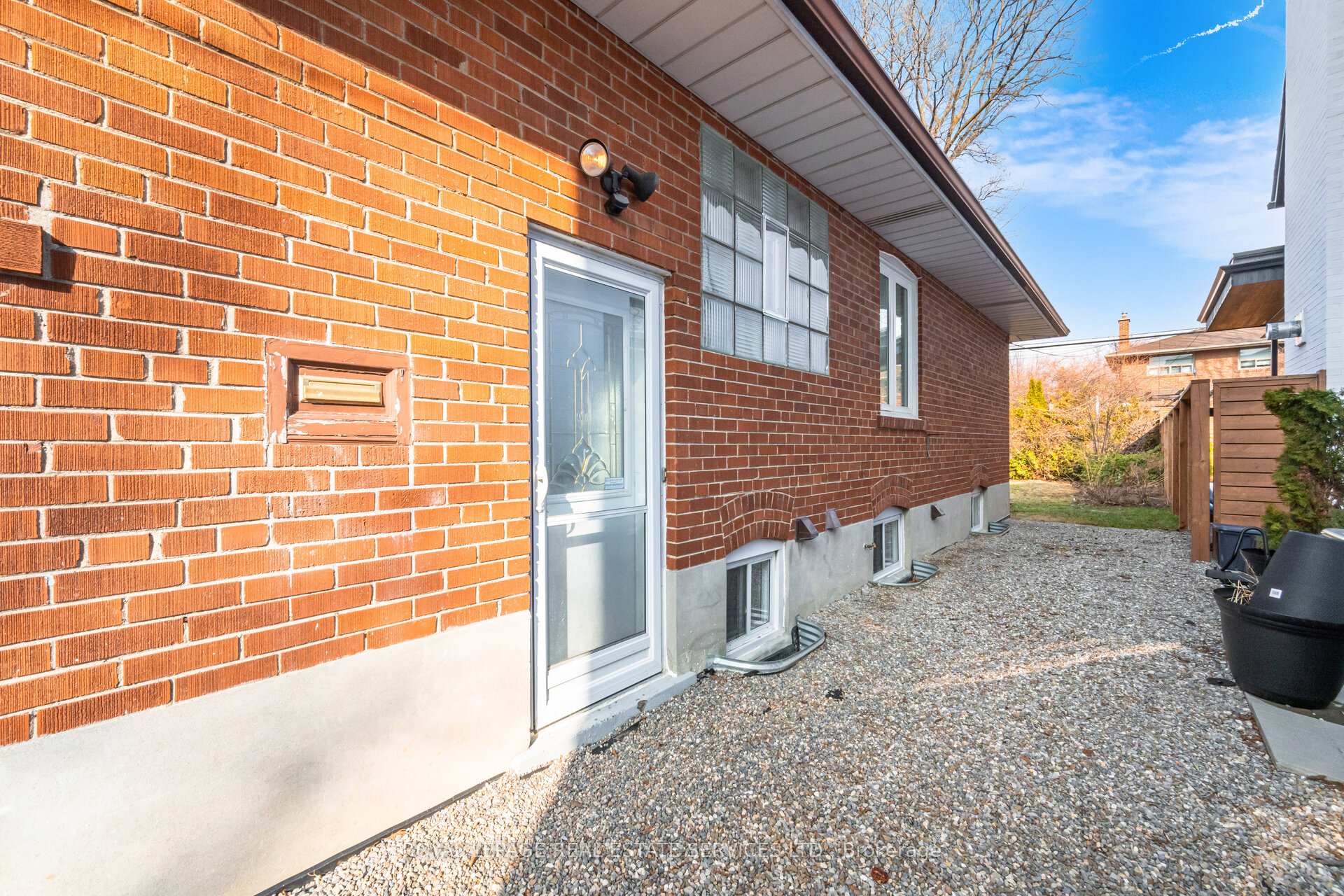 Photo 48 of 46 Cardigan Road, Etobicoke, Stonegate-Queensway — HOMEH