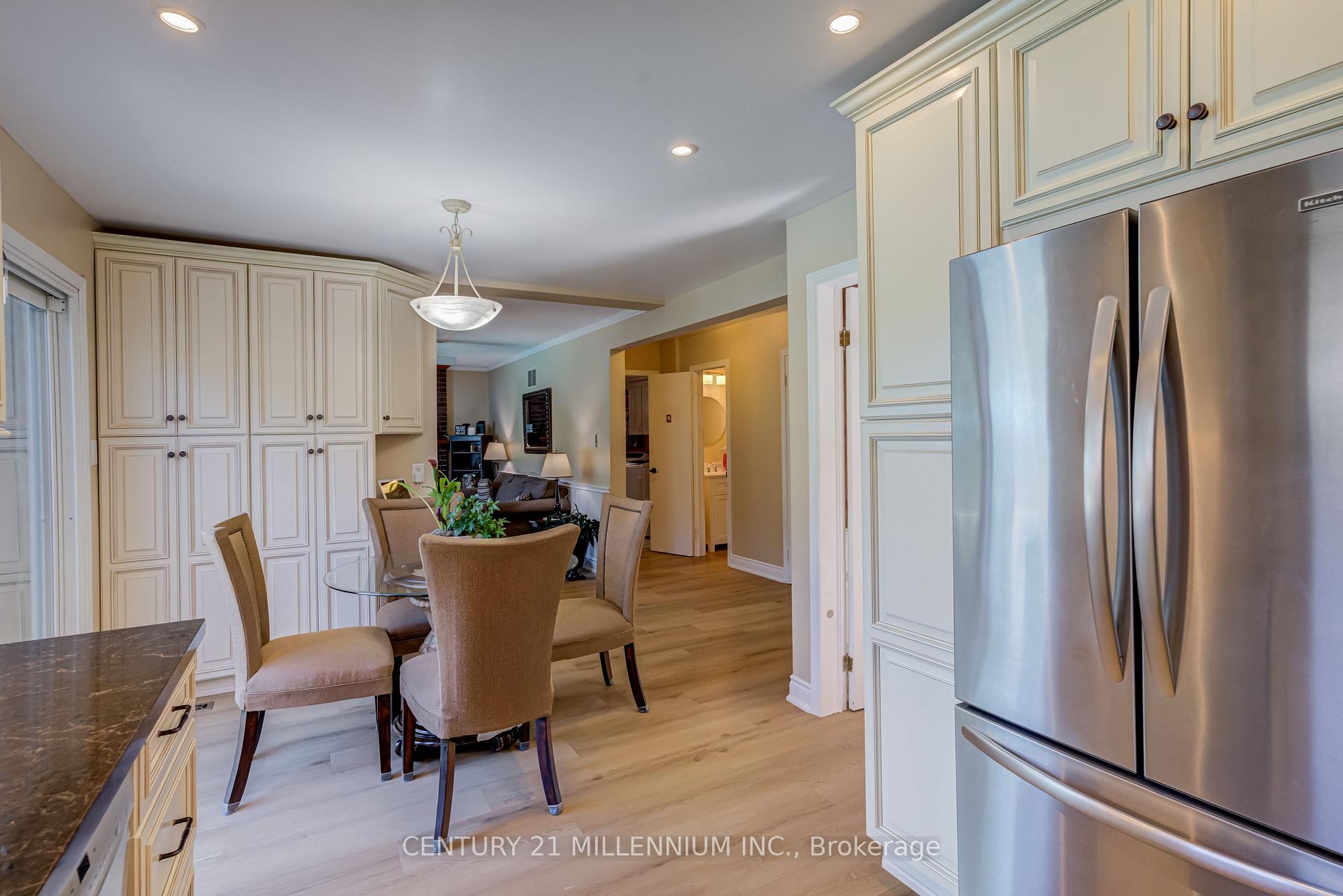 Photo 9 of 126 Elgin Drive, Brampton, Brampton South — HOMEH