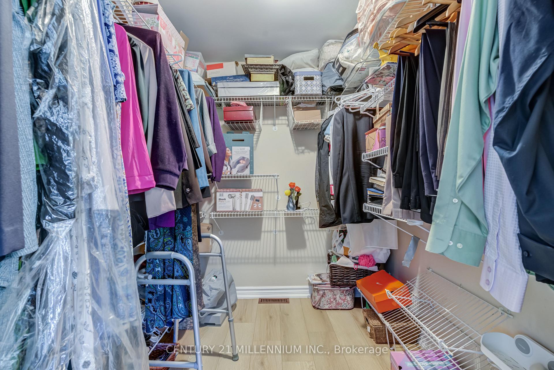Photo 19 of 126 Elgin Drive, Brampton, Brampton South — HOMEH