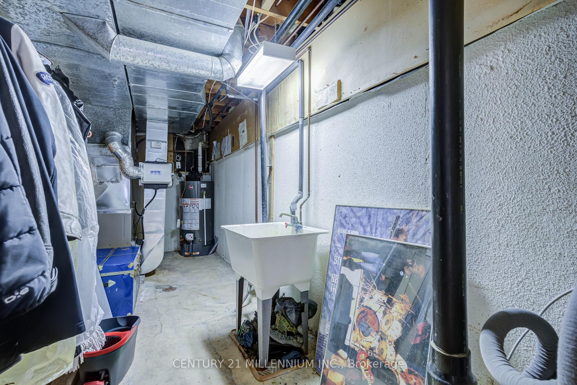 Photo 32 of 126 Elgin Drive, Brampton, Brampton South — HOMEH