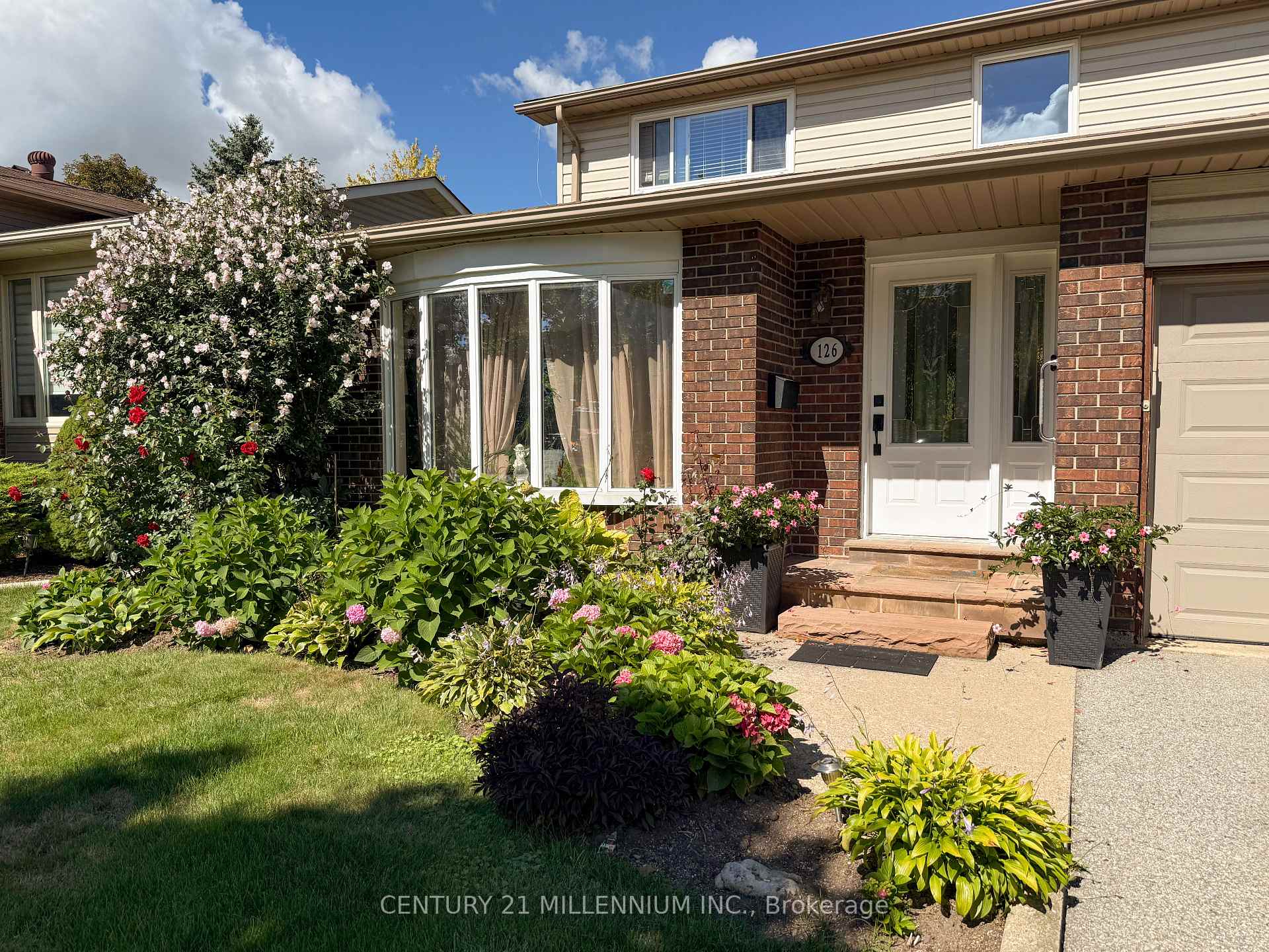 Photo 47 of 126 Elgin Drive, Brampton, Brampton South — HOMEH