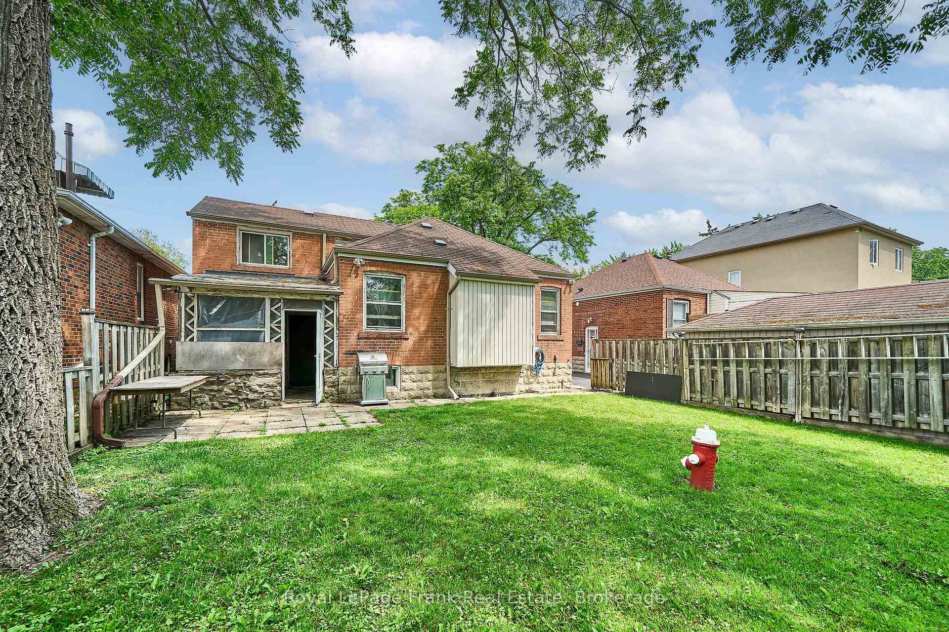 Photo 11 of 203 William Street, North York, Weston — HOMEH