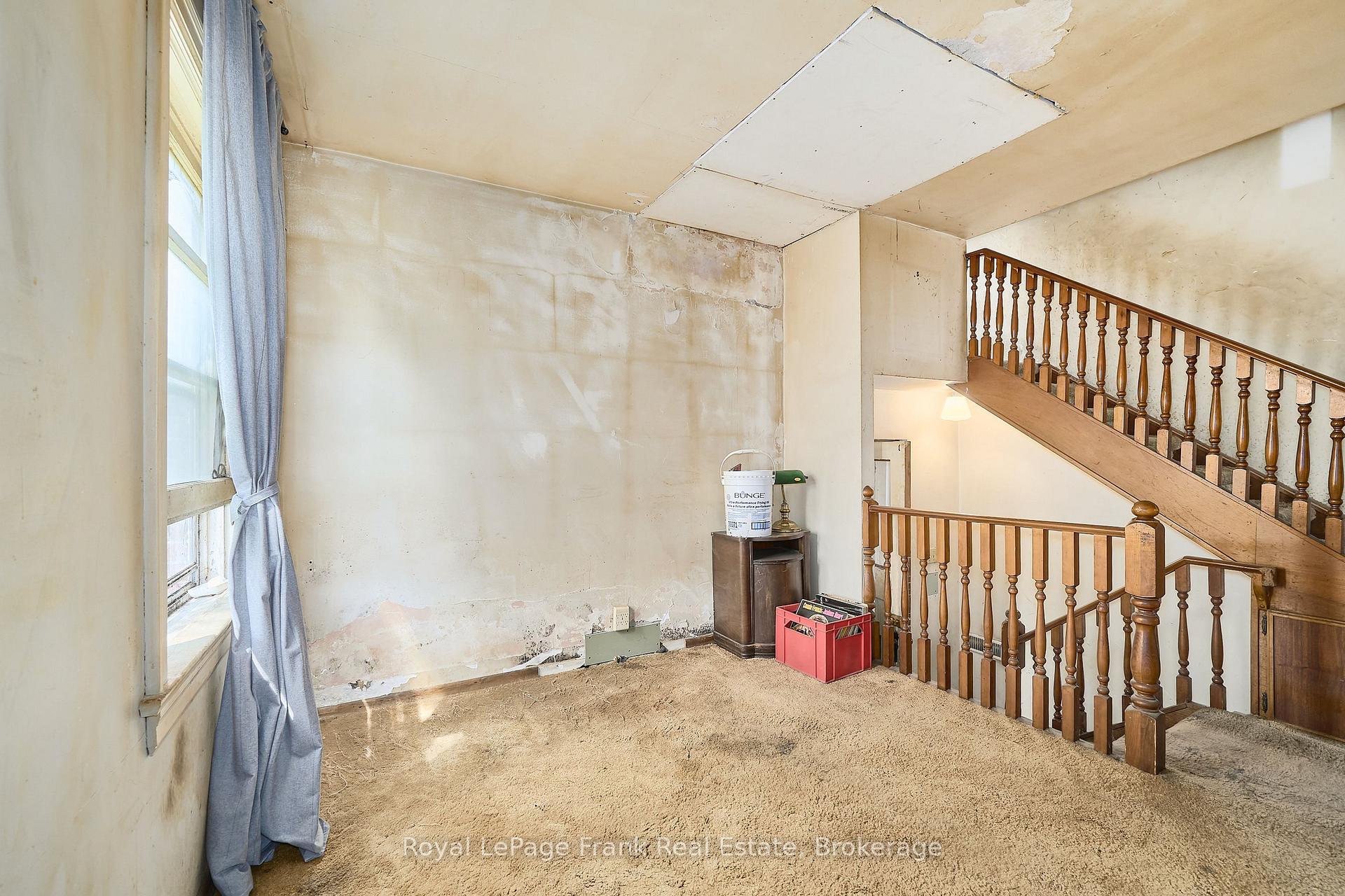 Photo 18 of 203 William Street, North York, Weston — HOMEH