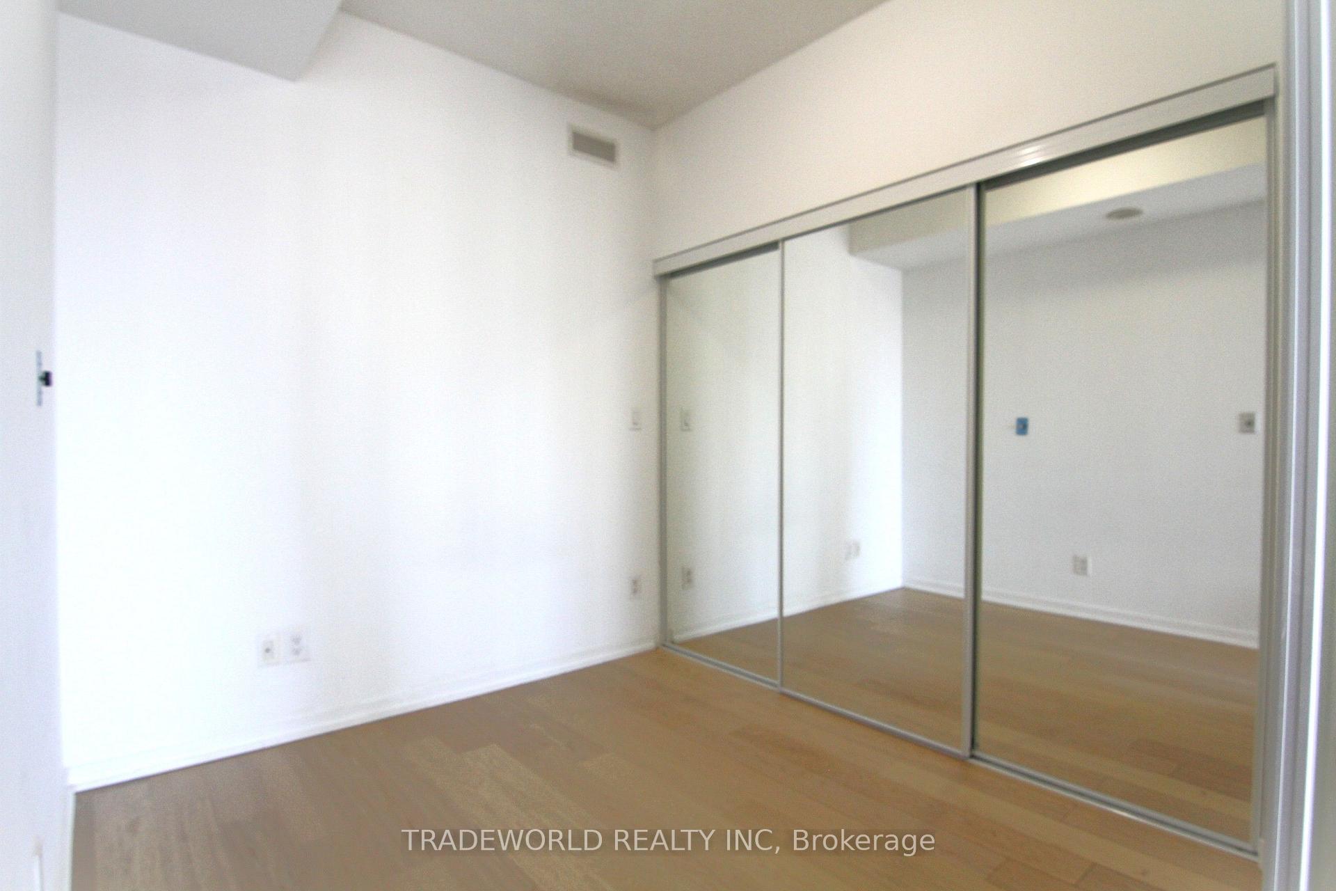 Photo 7 of Unit 1206, 55 Bremner Boulevard, Toronto, Waterfront Communities — HOMEH