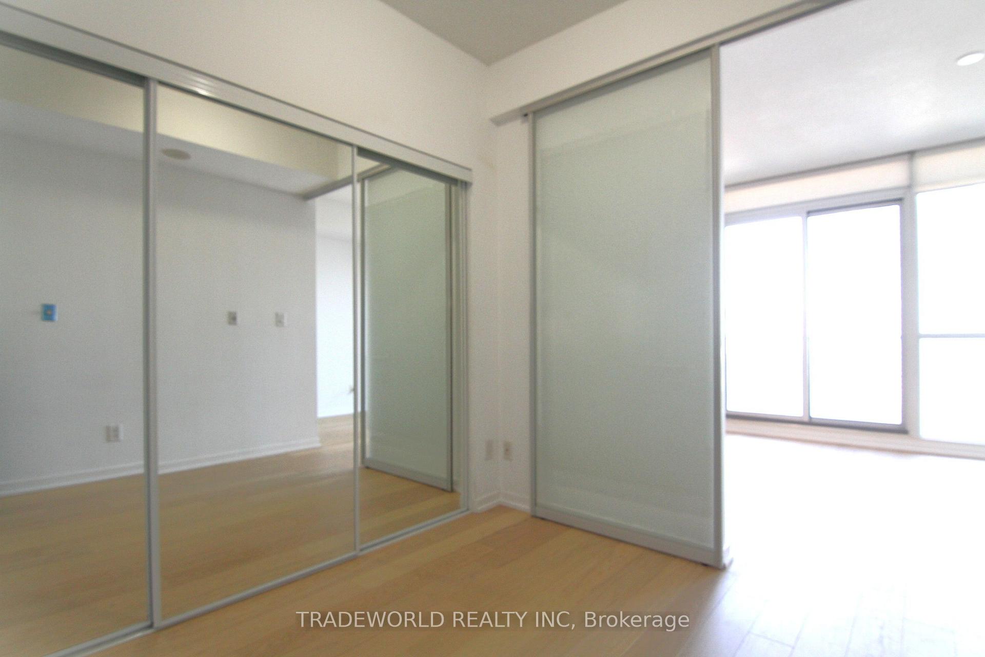 Photo 8 of Unit 1206, 55 Bremner Boulevard, Toronto, Waterfront Communities — HOMEH