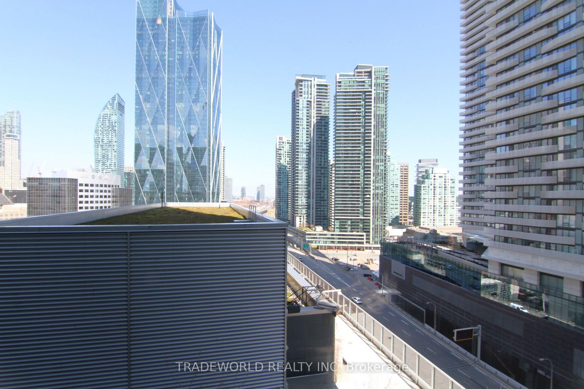 Photo 12 of Unit 1206, 55 Bremner Boulevard, Toronto, Waterfront Communities — HOMEH