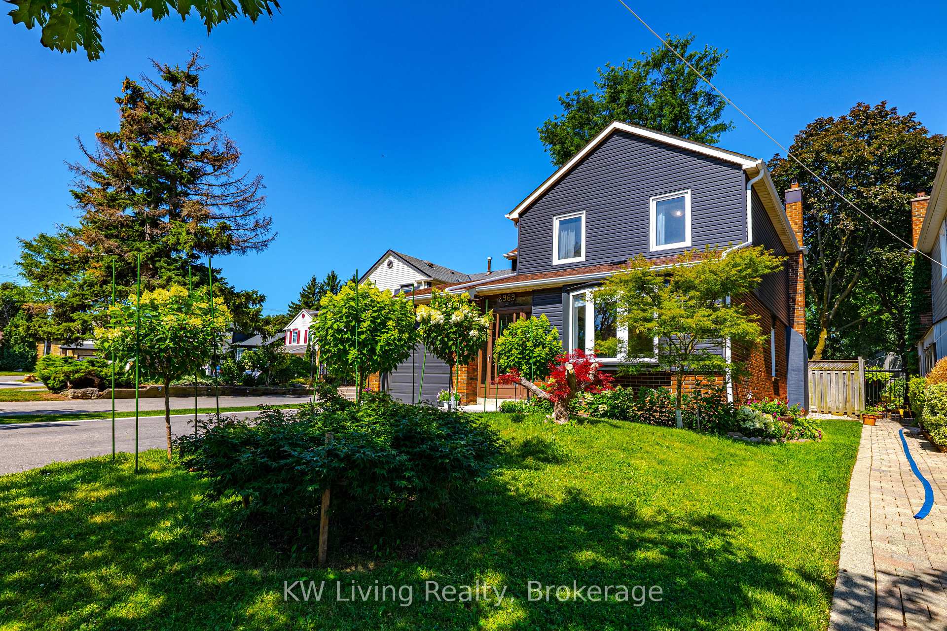 Photo 2 of 2969 Dancer Court, Mississauga, Erin Mills — HOMEH
