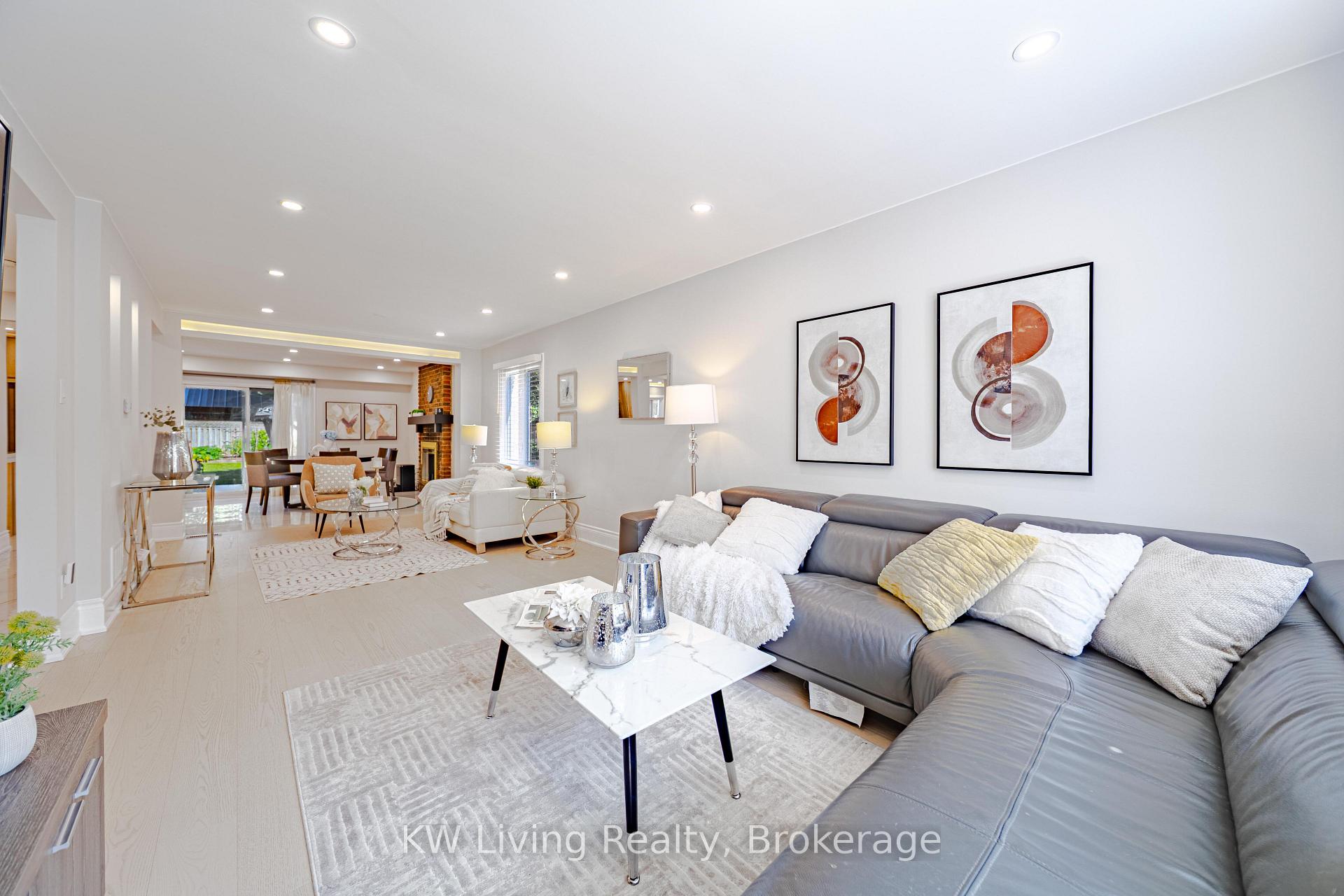 Photo 5 of 2969 Dancer Court, Mississauga, Erin Mills — HOMEH