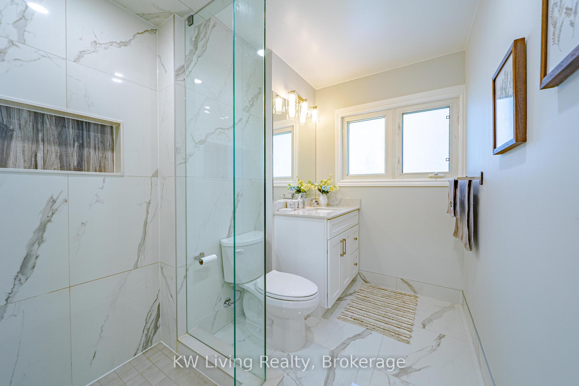 Photo 13 of 2969 Dancer Court, Mississauga, Erin Mills — HOMEH