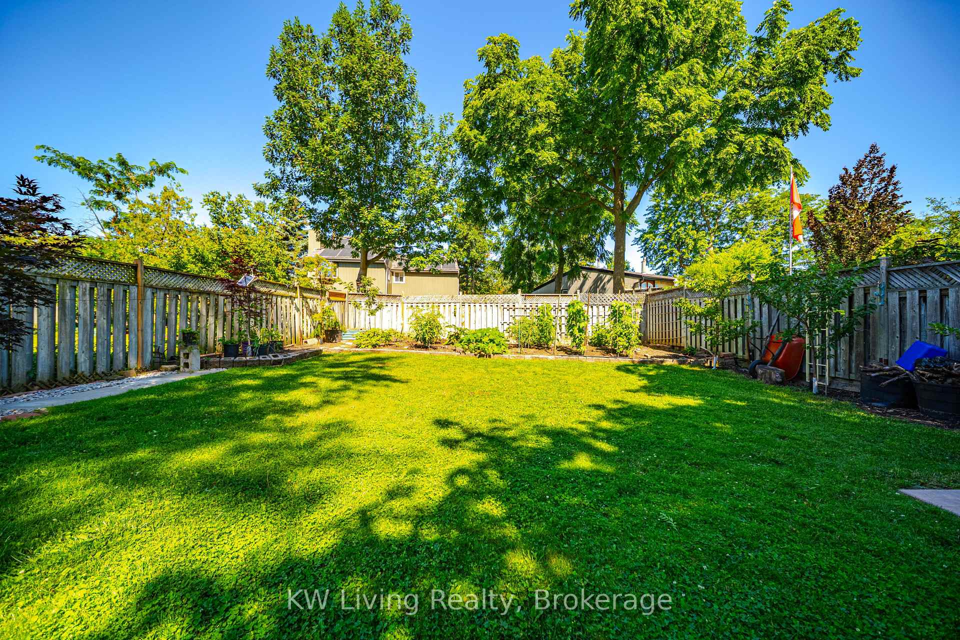 Photo 18 of 2969 Dancer Court, Mississauga, Erin Mills — HOMEH