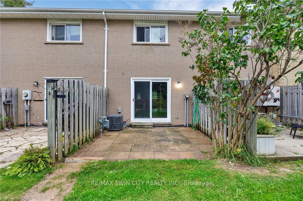 Photo 13 of Unit C, 655 Albert Street, Waterloo, Lakeshore Village — HOMEH