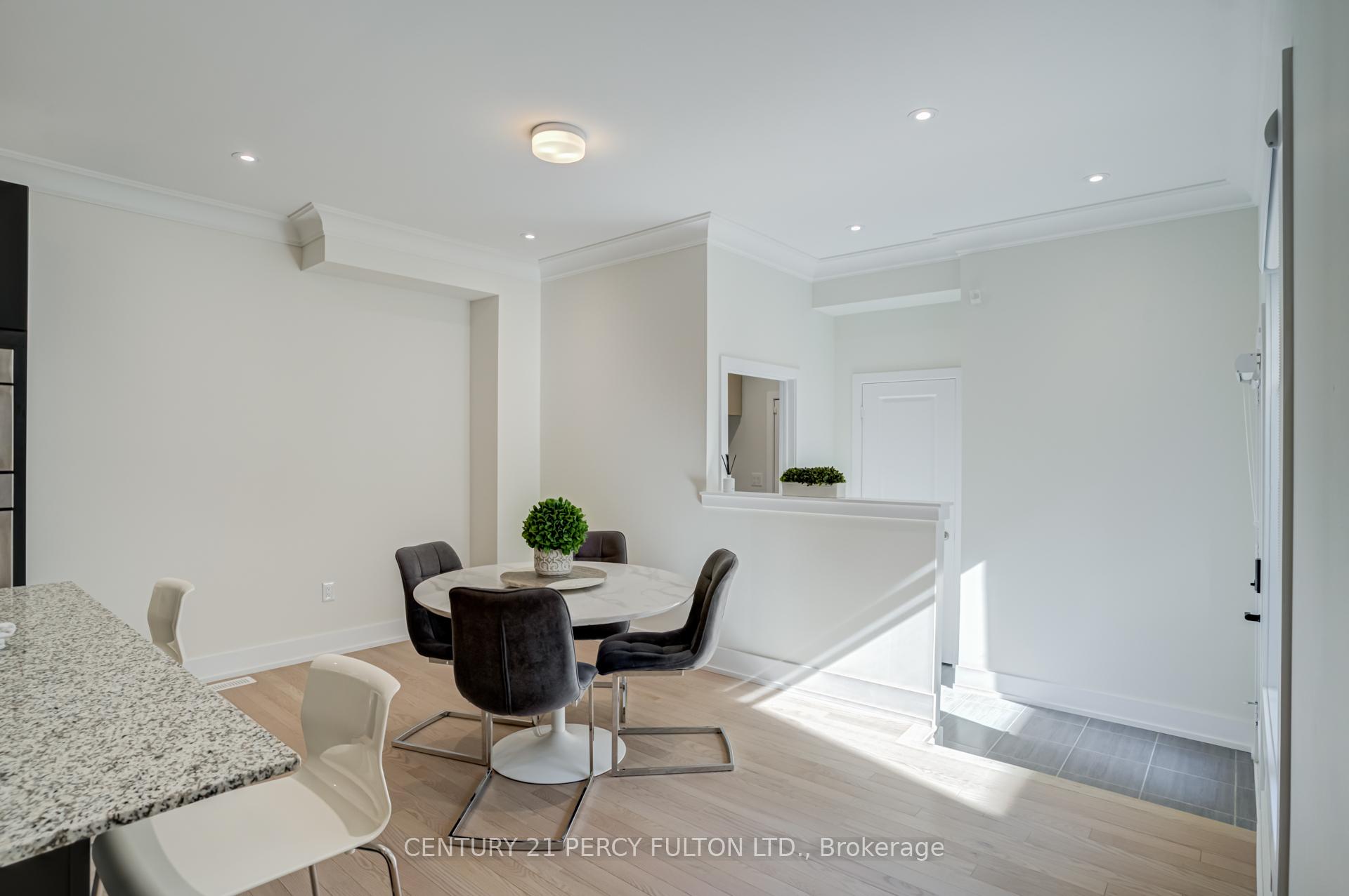 Photo 16 of 3B Norbury Crescent, Scarborough, Bendale — HOMEH