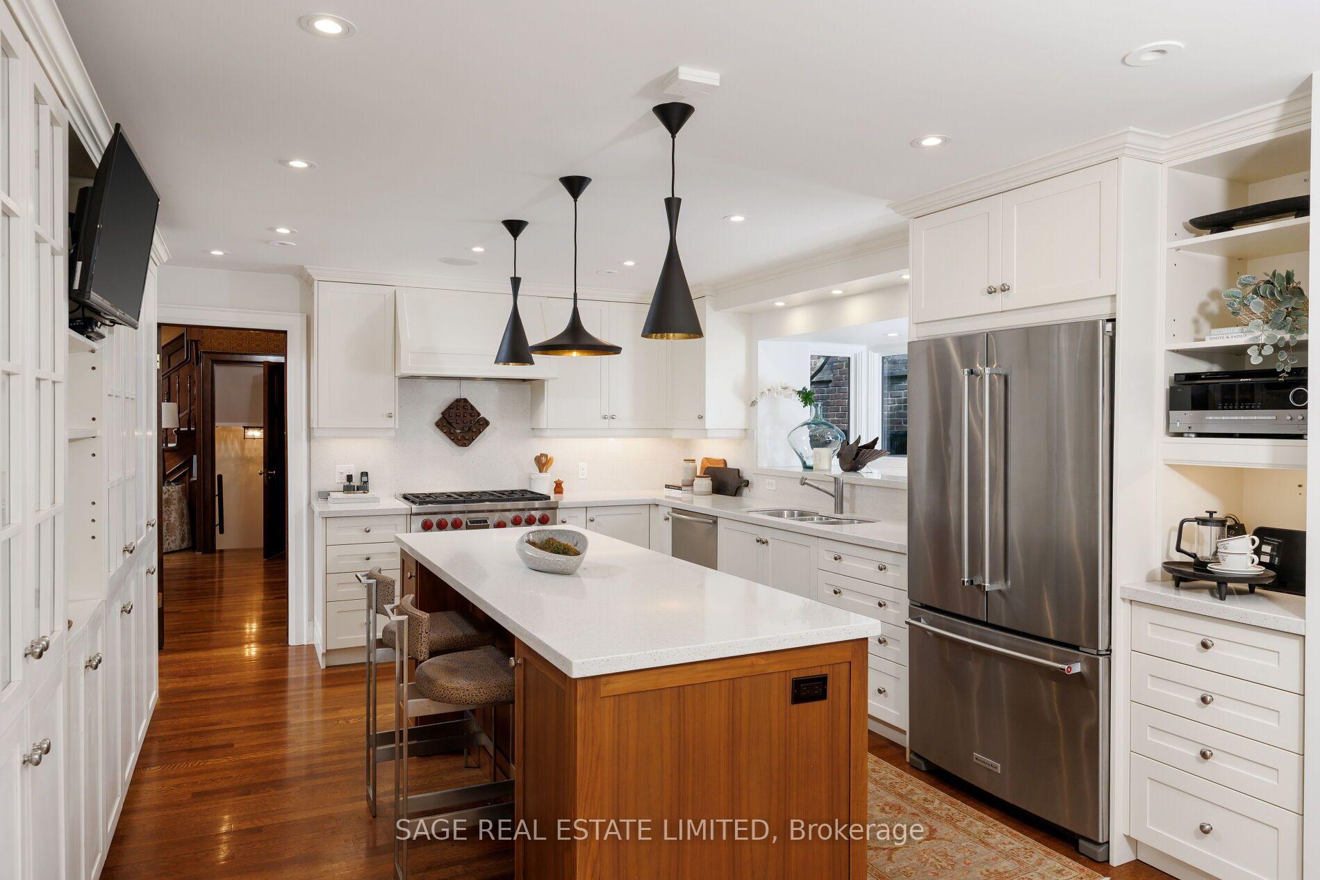 Photo 14 of 51 King Georges Road, Etobicoke, Kingsway South — HOMEH