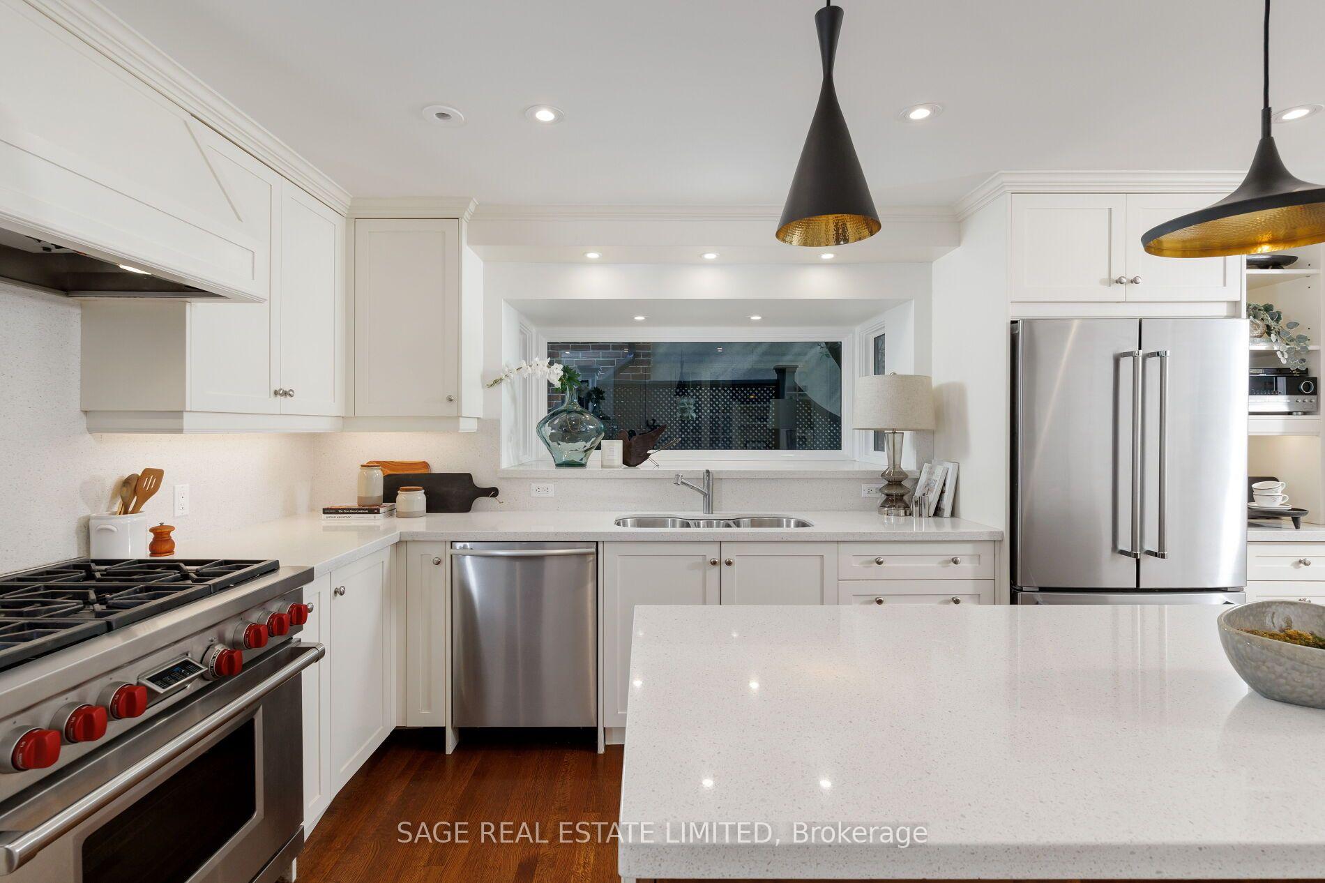 Photo 15 of 51 King Georges Road, Etobicoke, Kingsway South — HOMEH