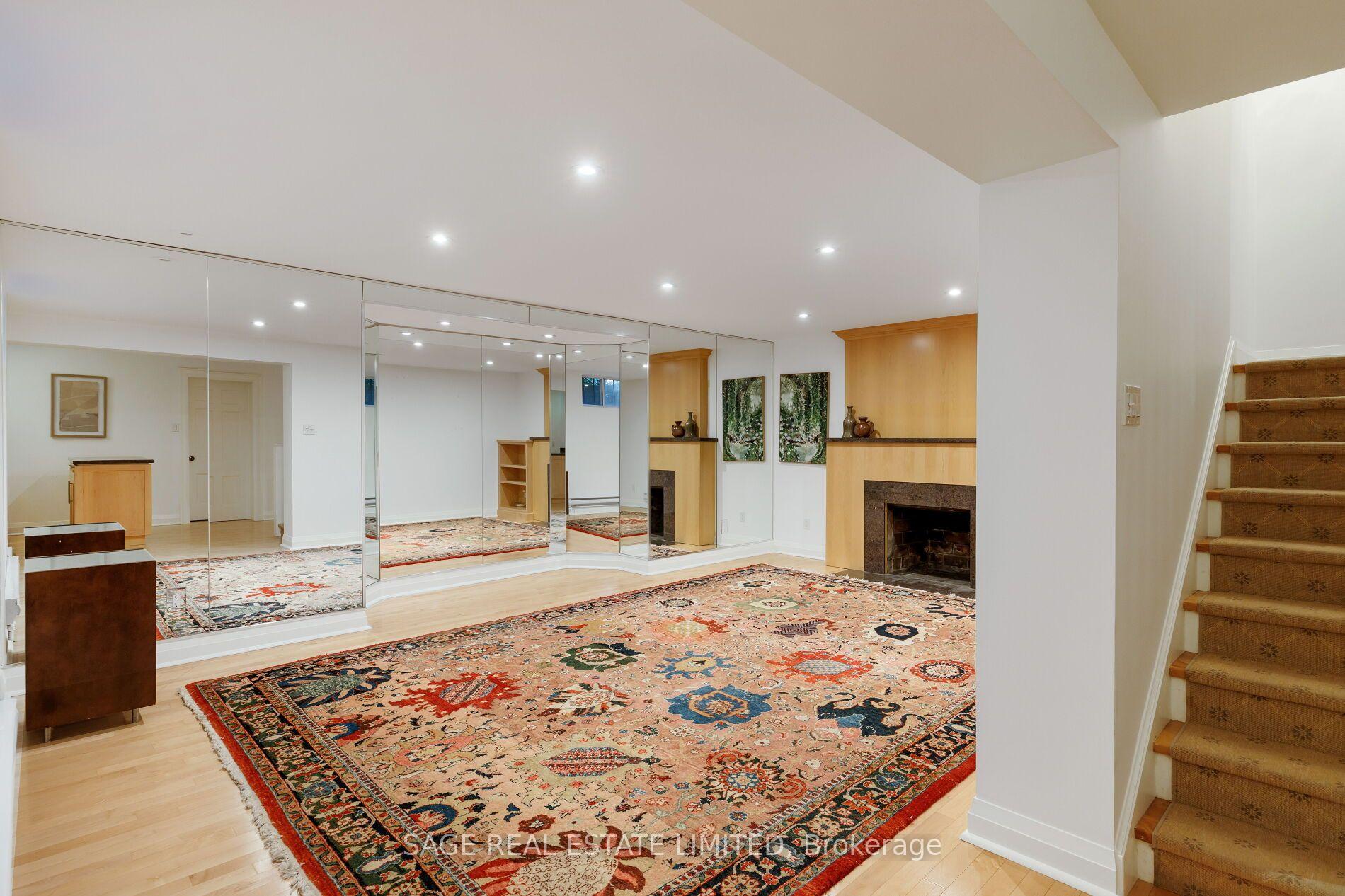 Photo 41 of 51 King Georges Road, Etobicoke, Kingsway South — HOMEH