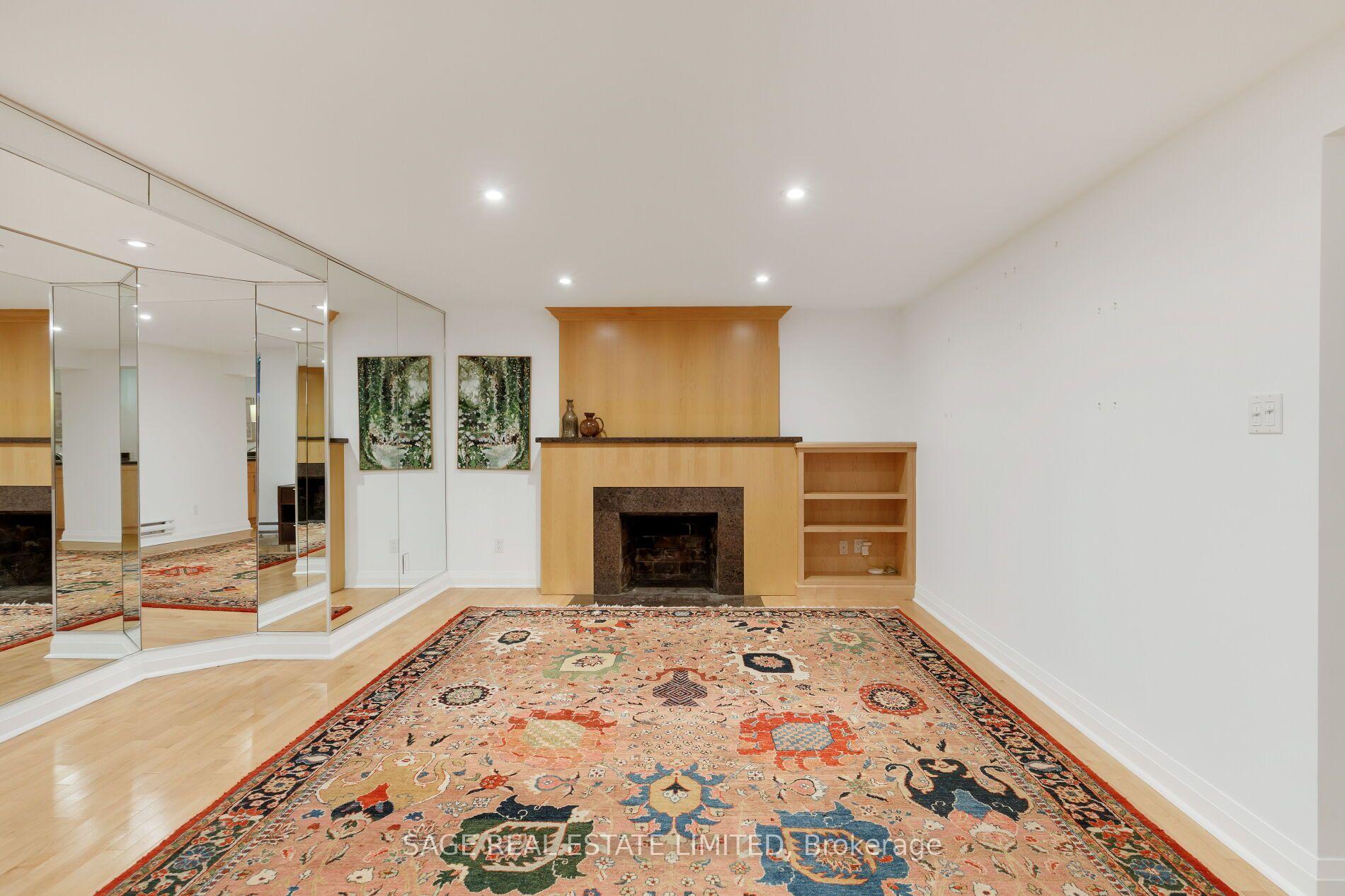 Photo 42 of 51 King Georges Road, Etobicoke, Kingsway South — HOMEH