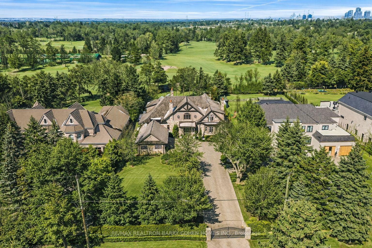 Photo 4 of 55 Thornbank Road, Vaughan, Uplands — HOMEH