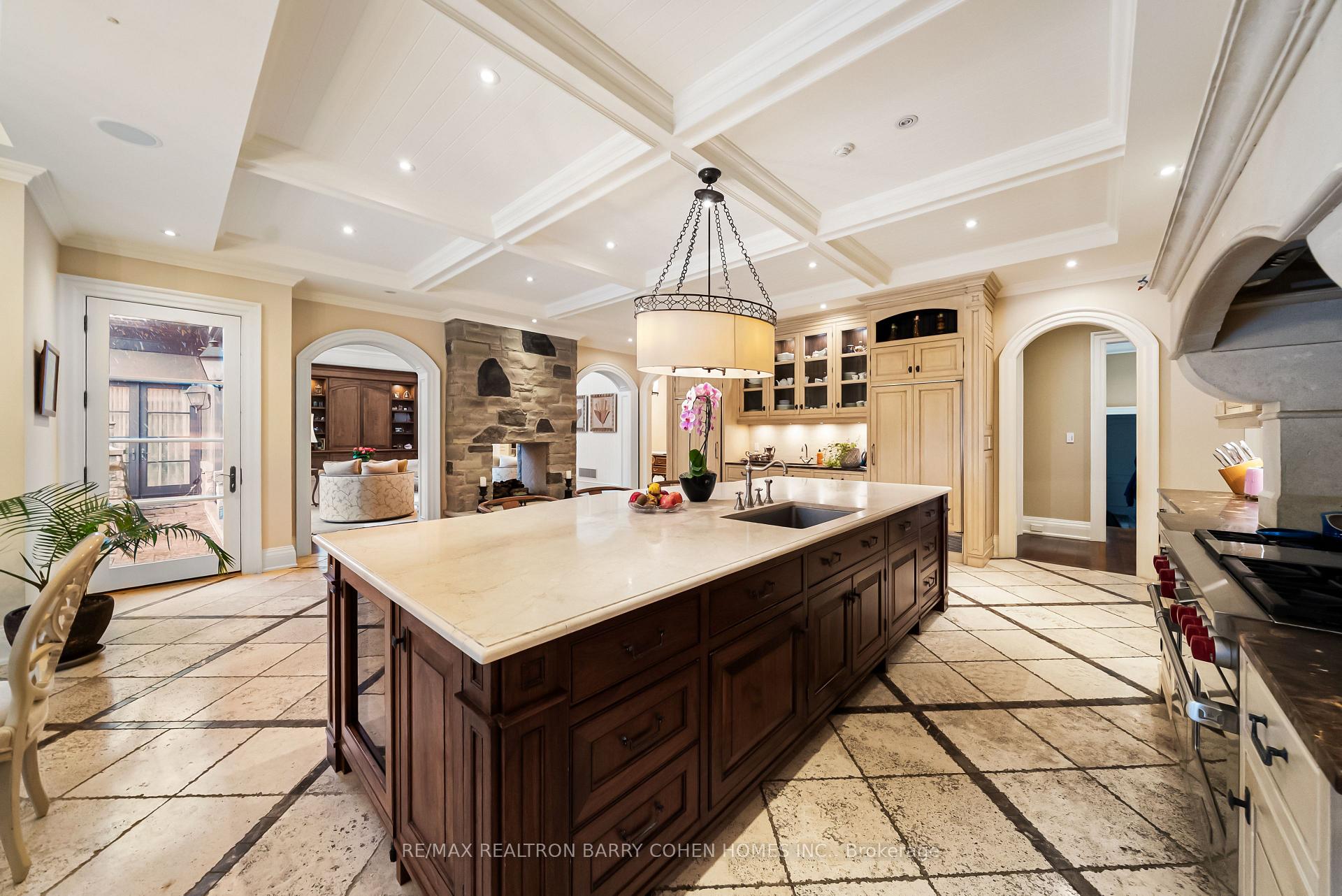 Photo 12 of 55 Thornbank Road, Vaughan, Uplands — HOMEH