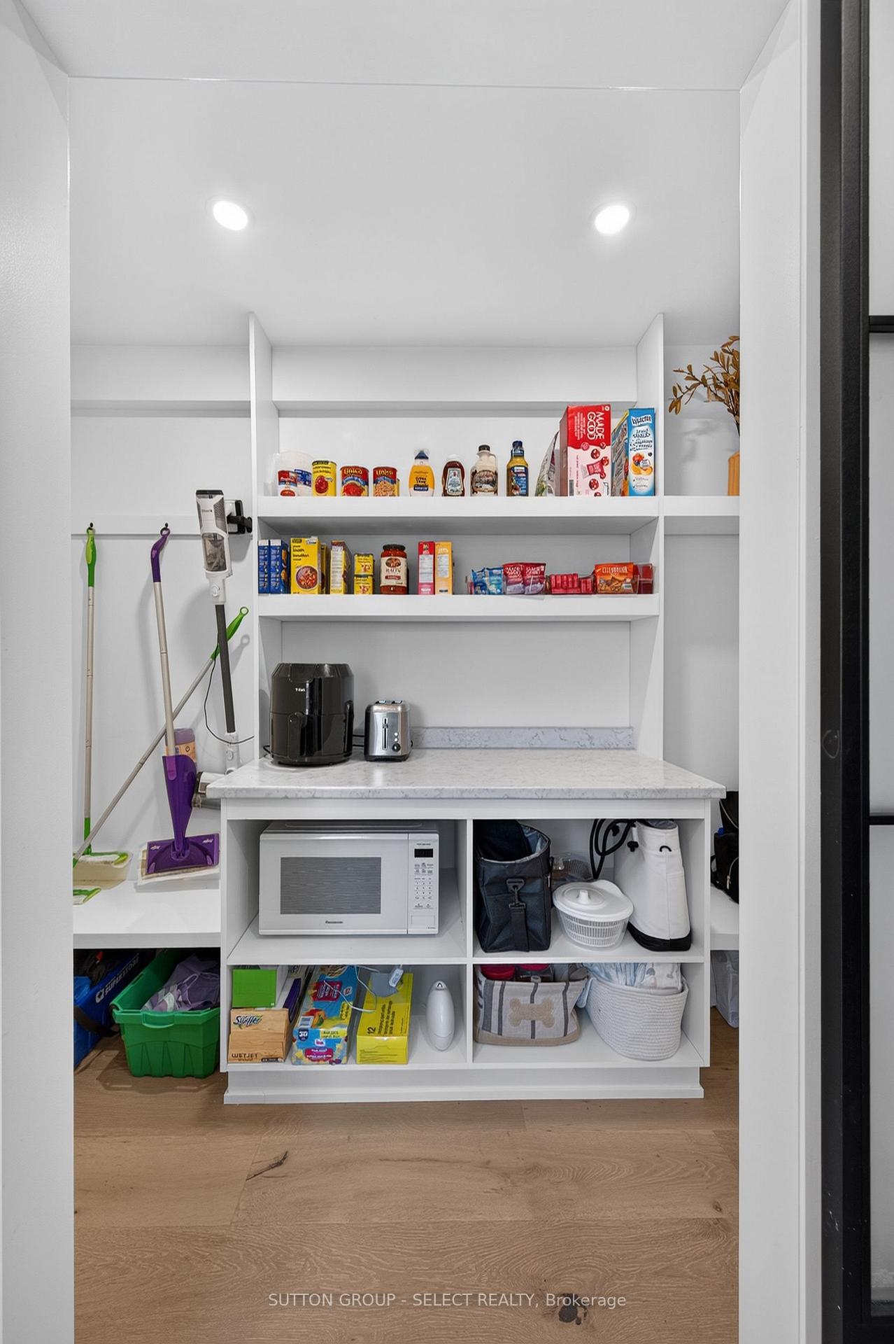 Photo 7 of 107 Brandy Lane Road, London, North I — HOMEH