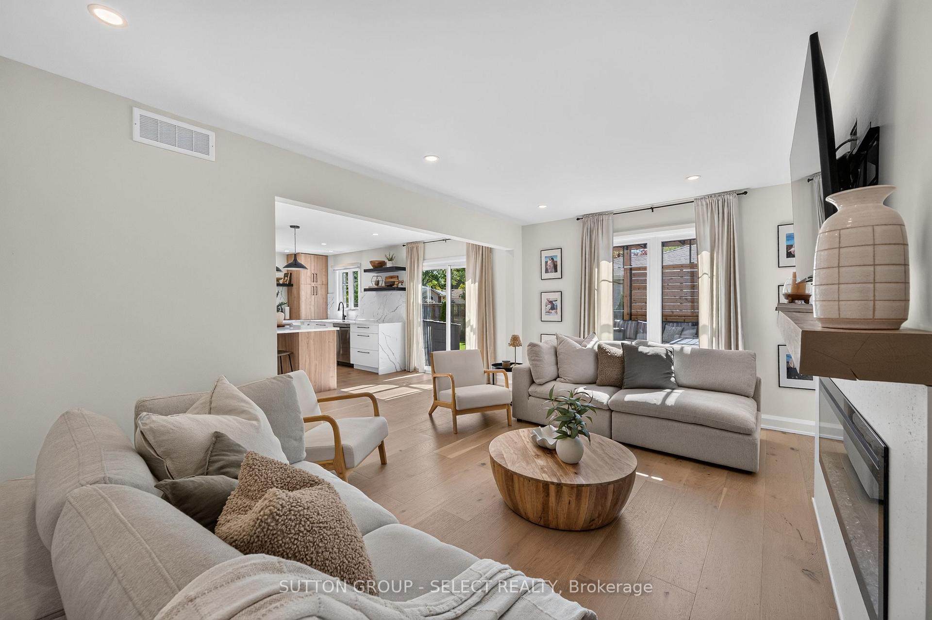 Photo 17 of 107 Brandy Lane Road, London, North I — HOMEH