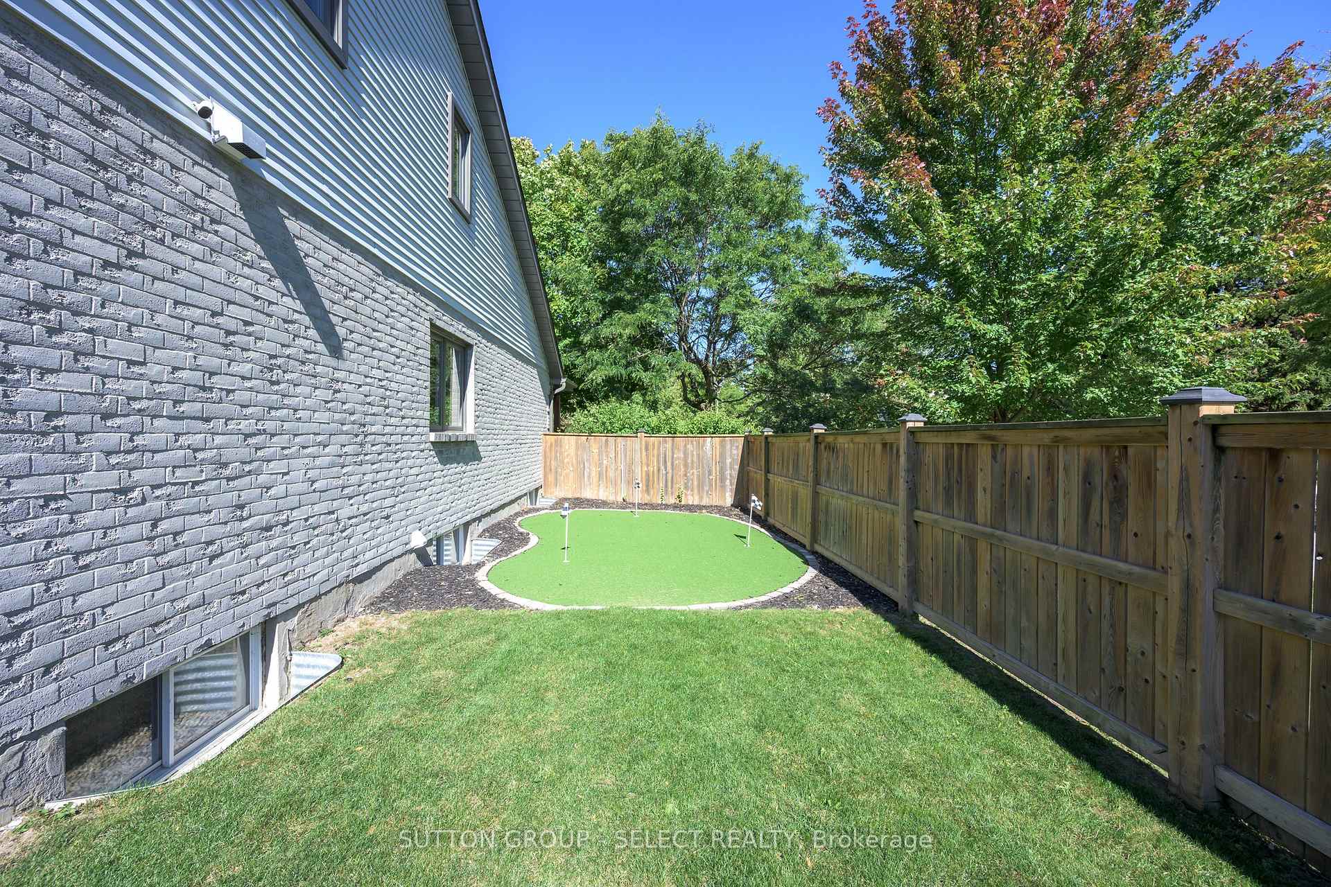 Photo 46 of 107 Brandy Lane Road, London, North I — HOMEH