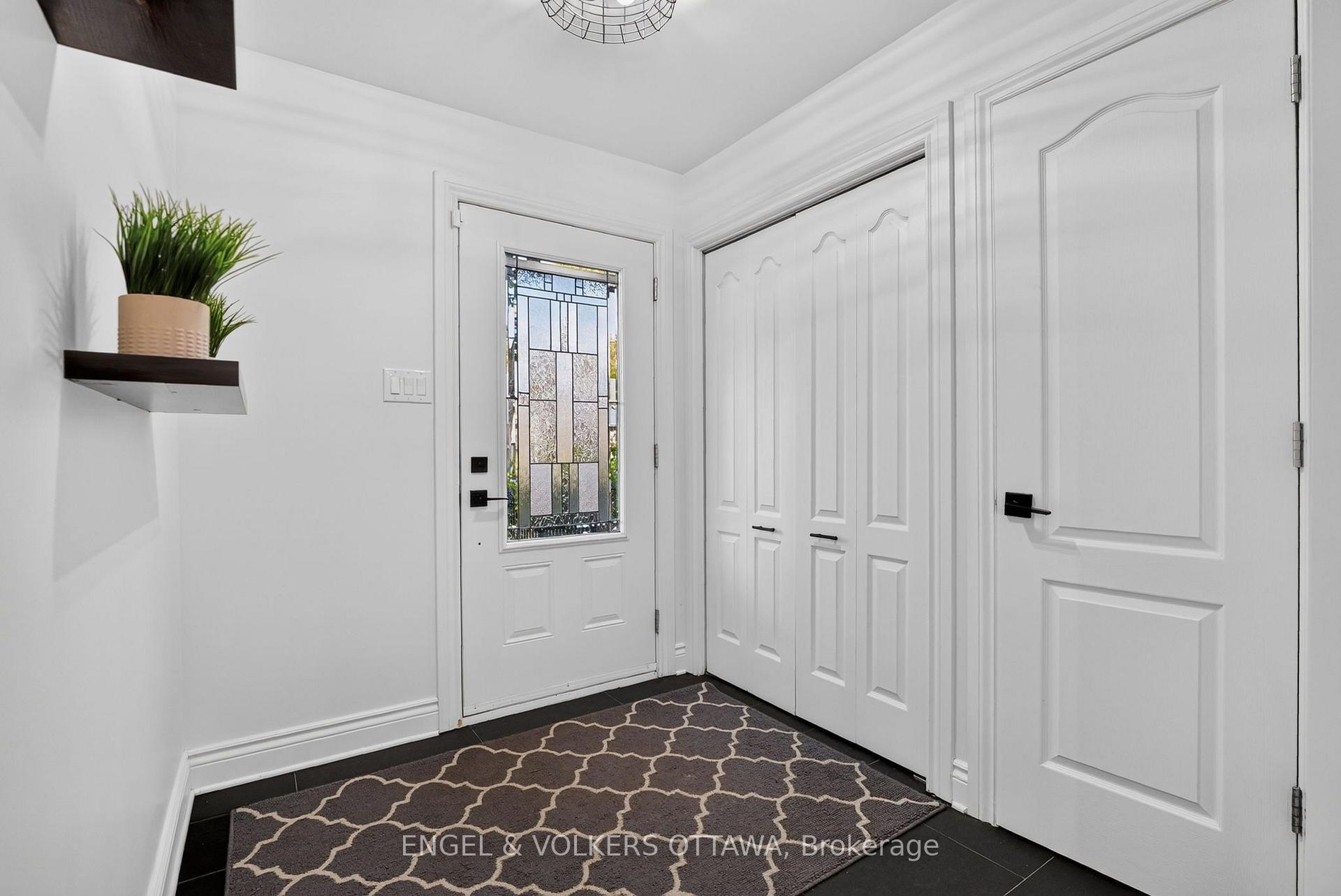 Photo 3 of 1330 Kilborn Avenue, Ottawa, Alta Vista — HOMEH