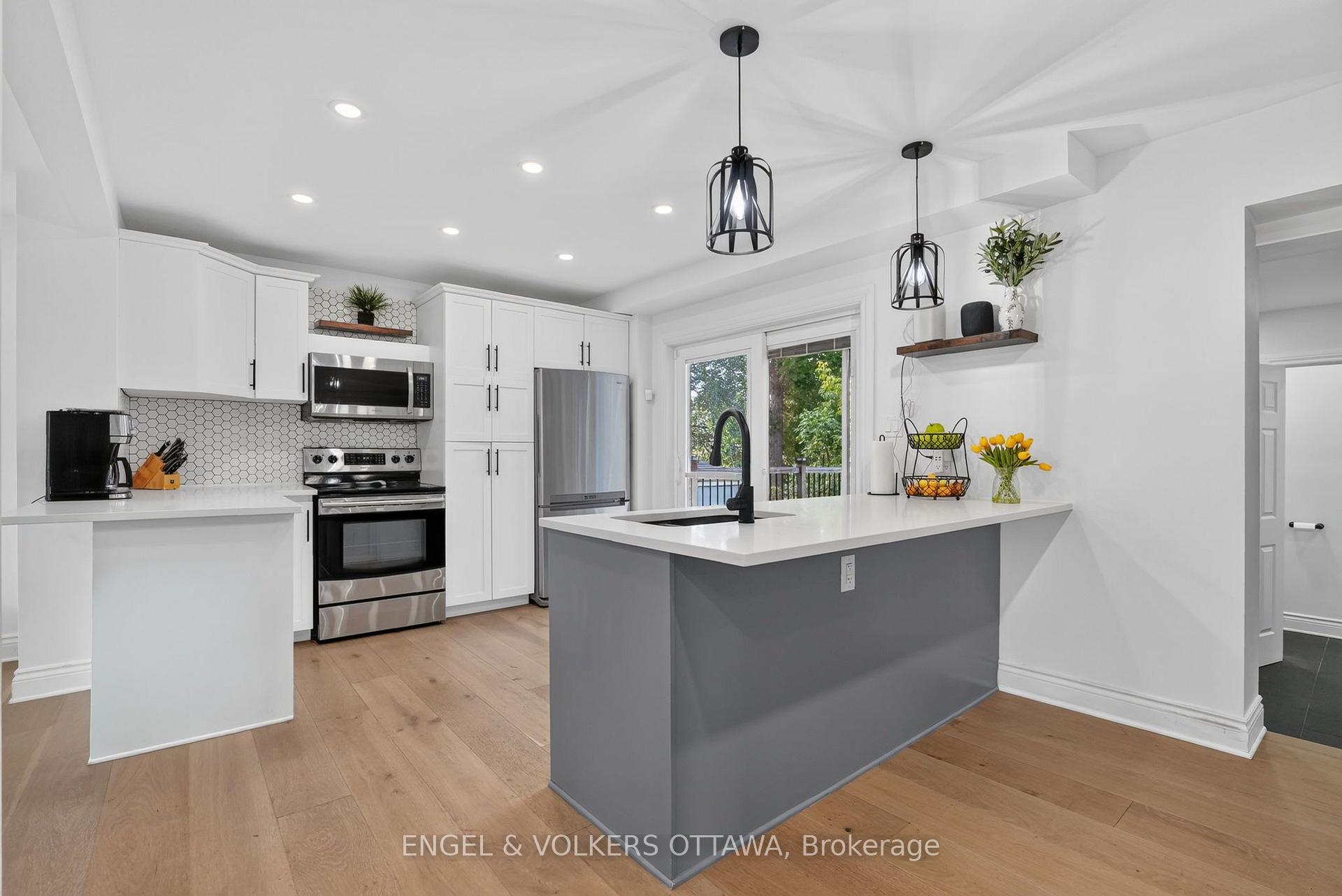 Photo 9 of 1330 Kilborn Avenue, Ottawa, Alta Vista — HOMEH