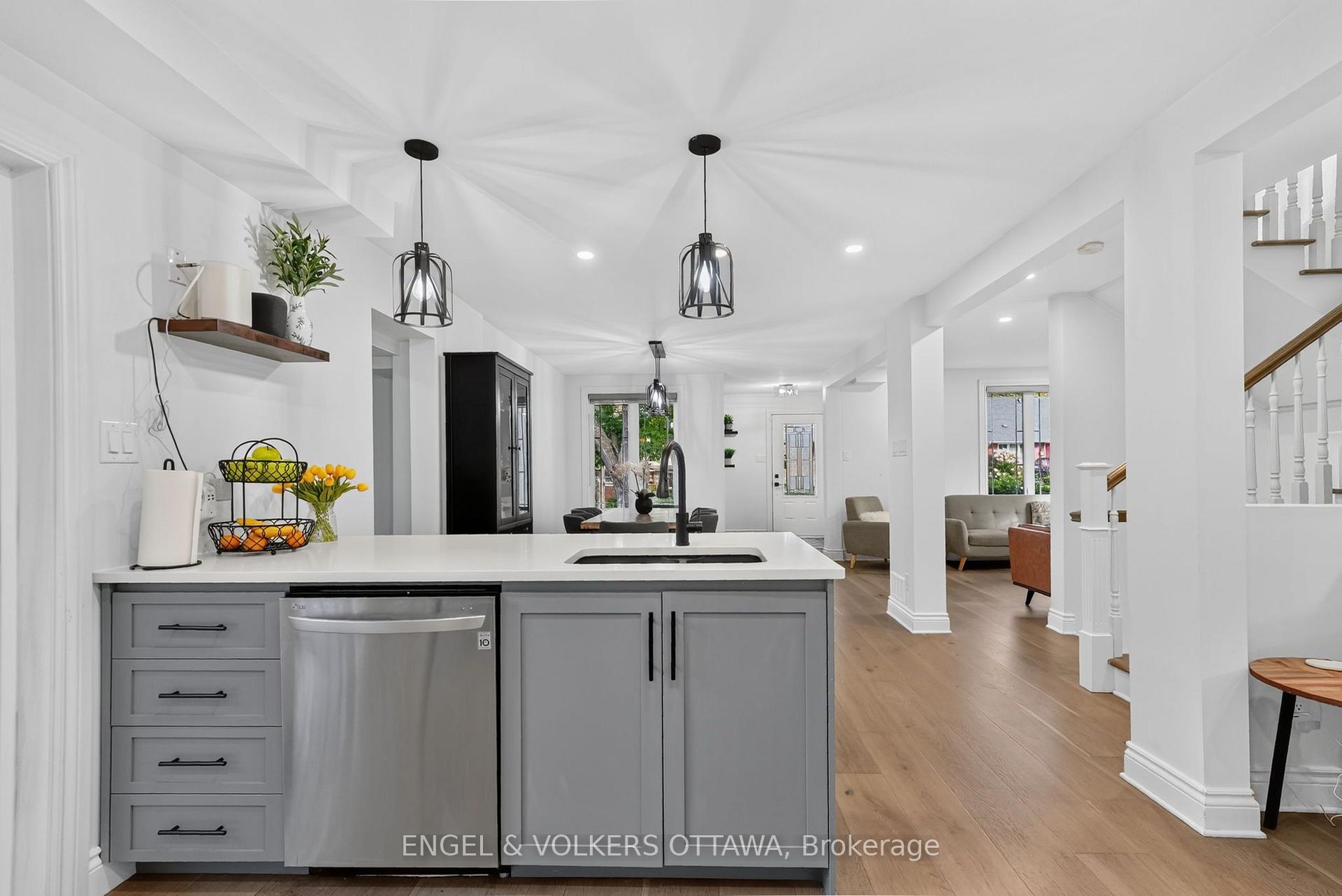 Photo 15 of 1330 Kilborn Avenue, Ottawa, Alta Vista — HOMEH