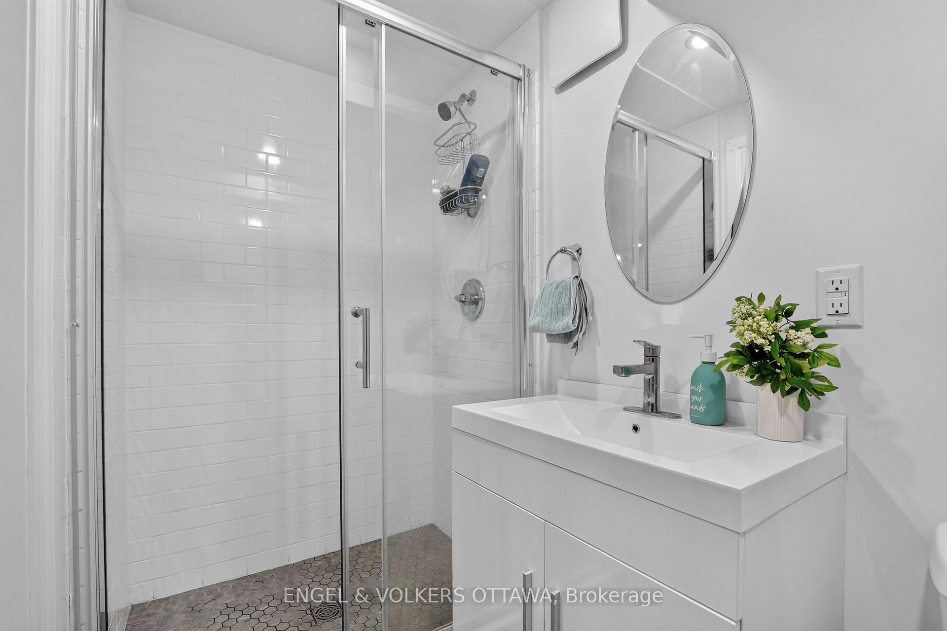 Photo 36 of 1330 Kilborn Avenue, Ottawa, Alta Vista — HOMEH