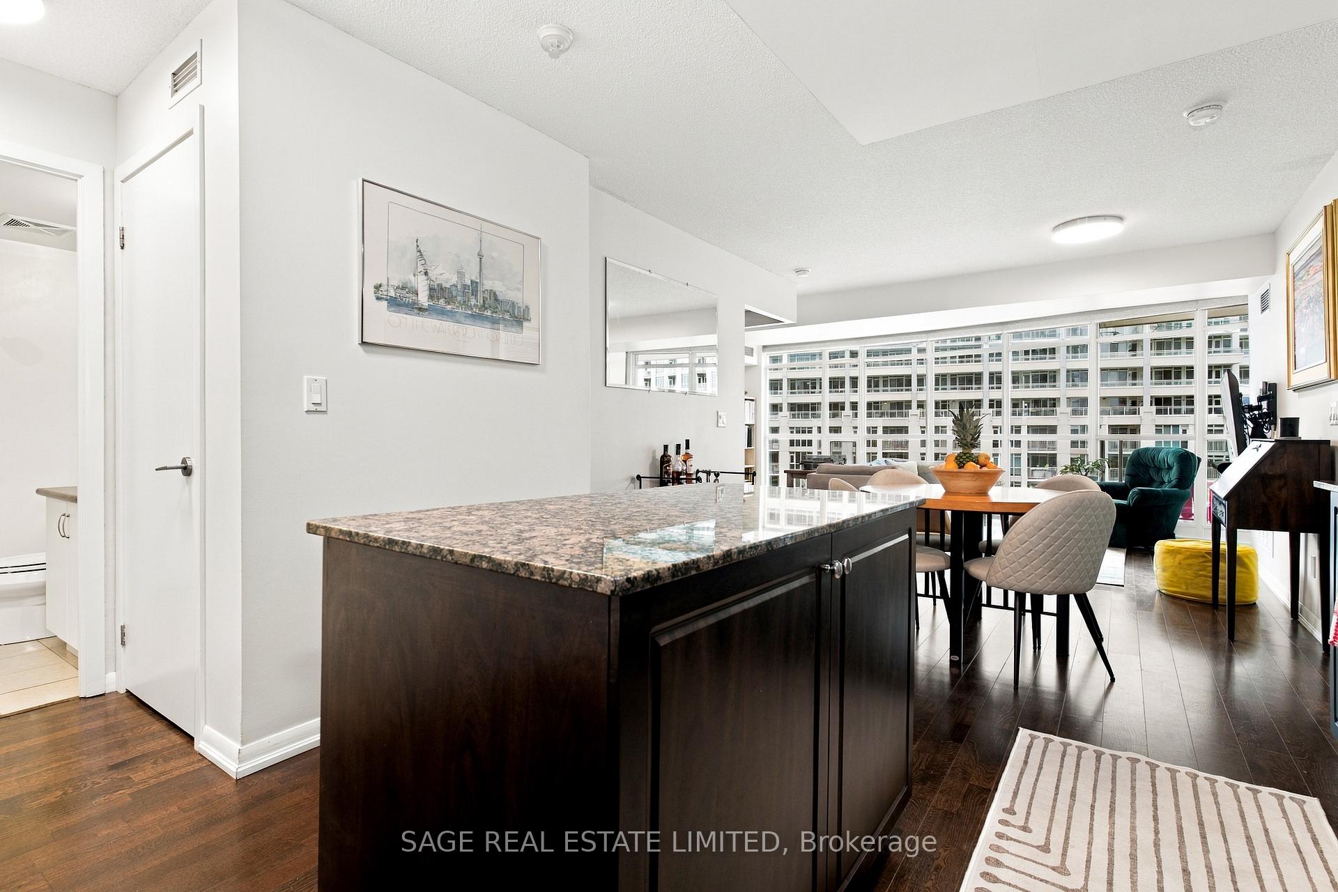 Photo 14 of Unit 579, 209 Fort York Boulevard, Toronto, Niagara — HOMEH