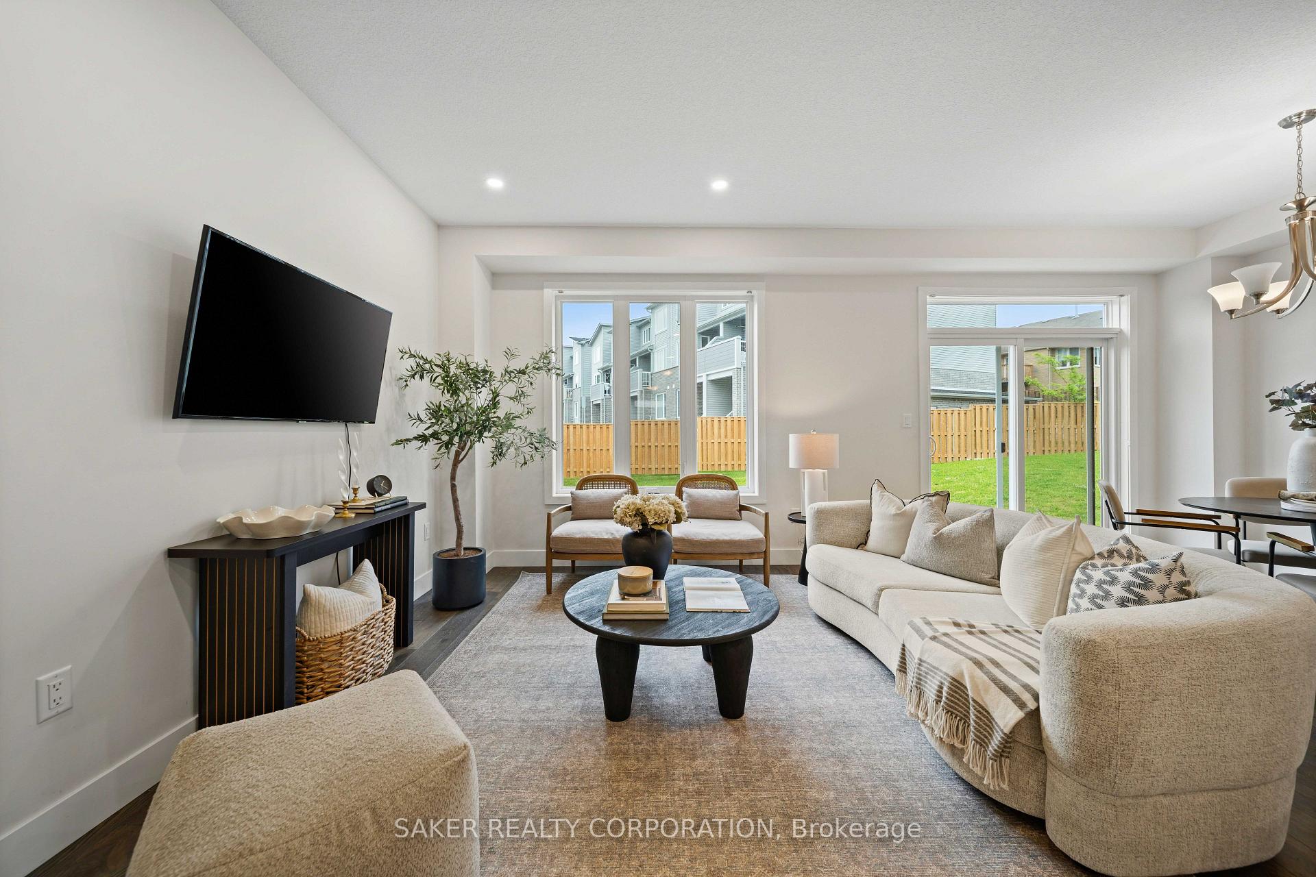 Photo 8 of 939 Deveron Crescent, London, South J — HOMEH