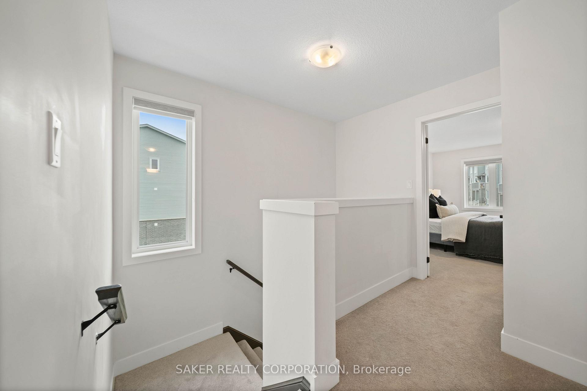Photo 14 of 939 Deveron Crescent, London, South J — HOMEH