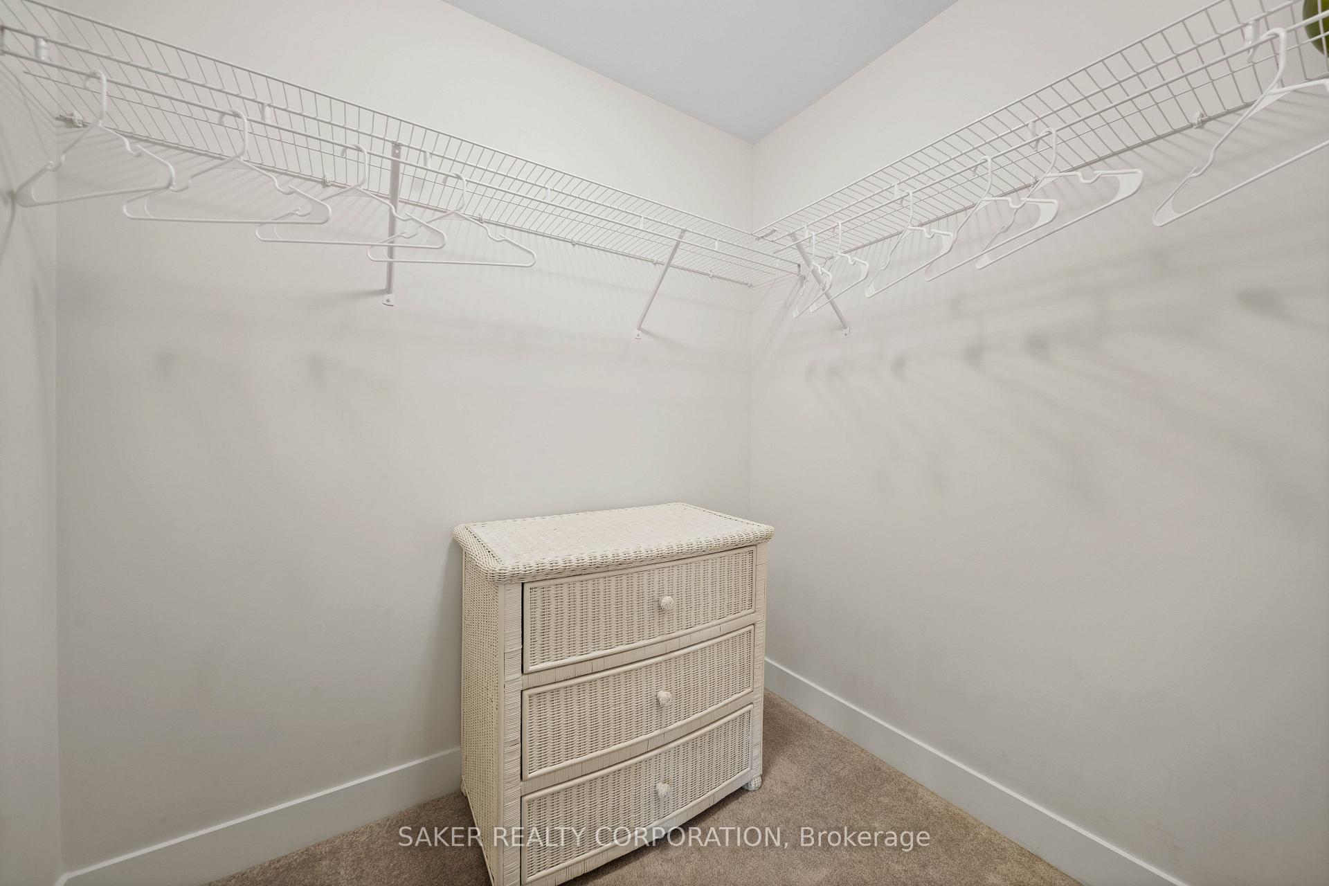 Photo 17 of 939 Deveron Crescent, London, South J — HOMEH