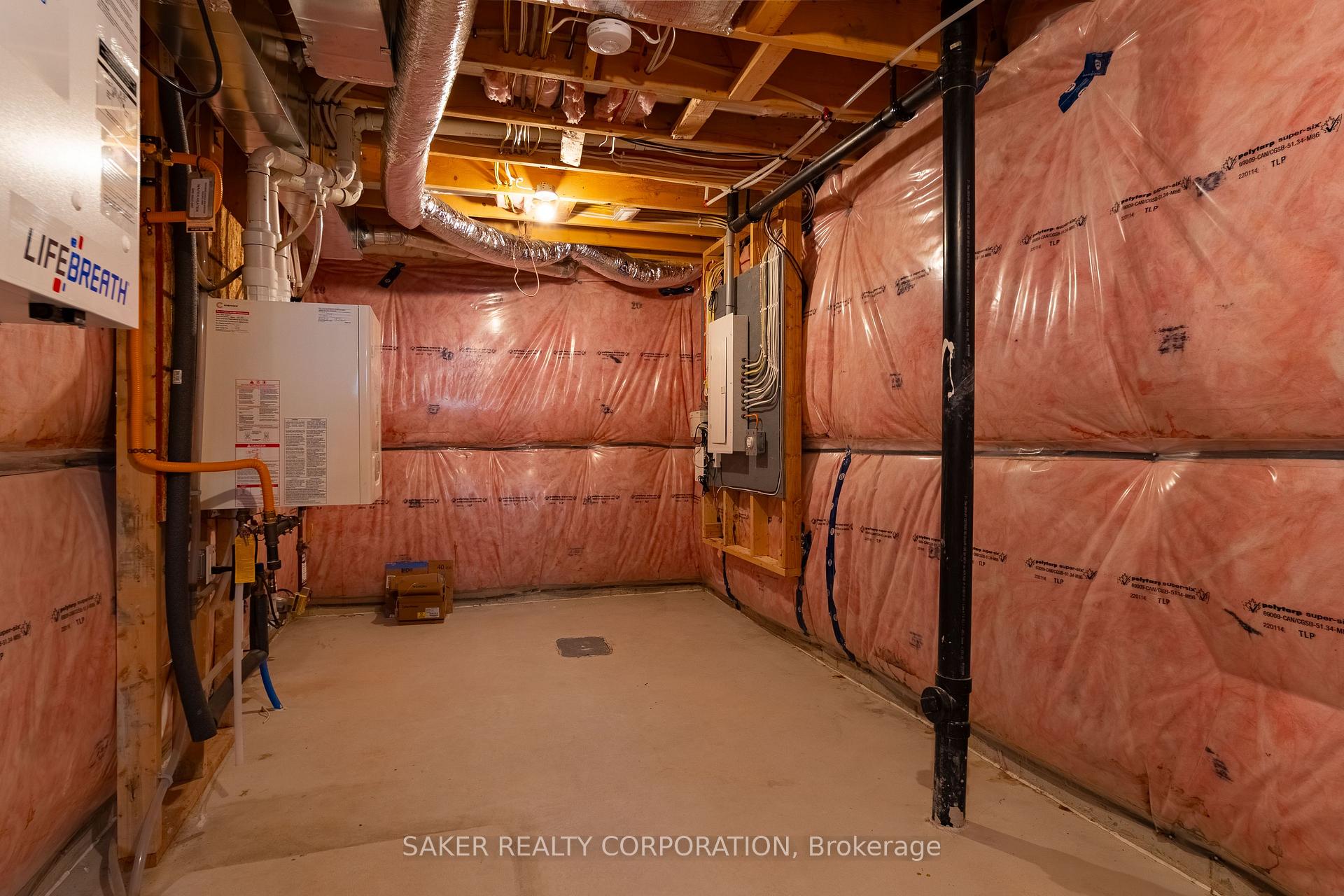 Photo 26 of 939 Deveron Crescent, London, South J — HOMEH