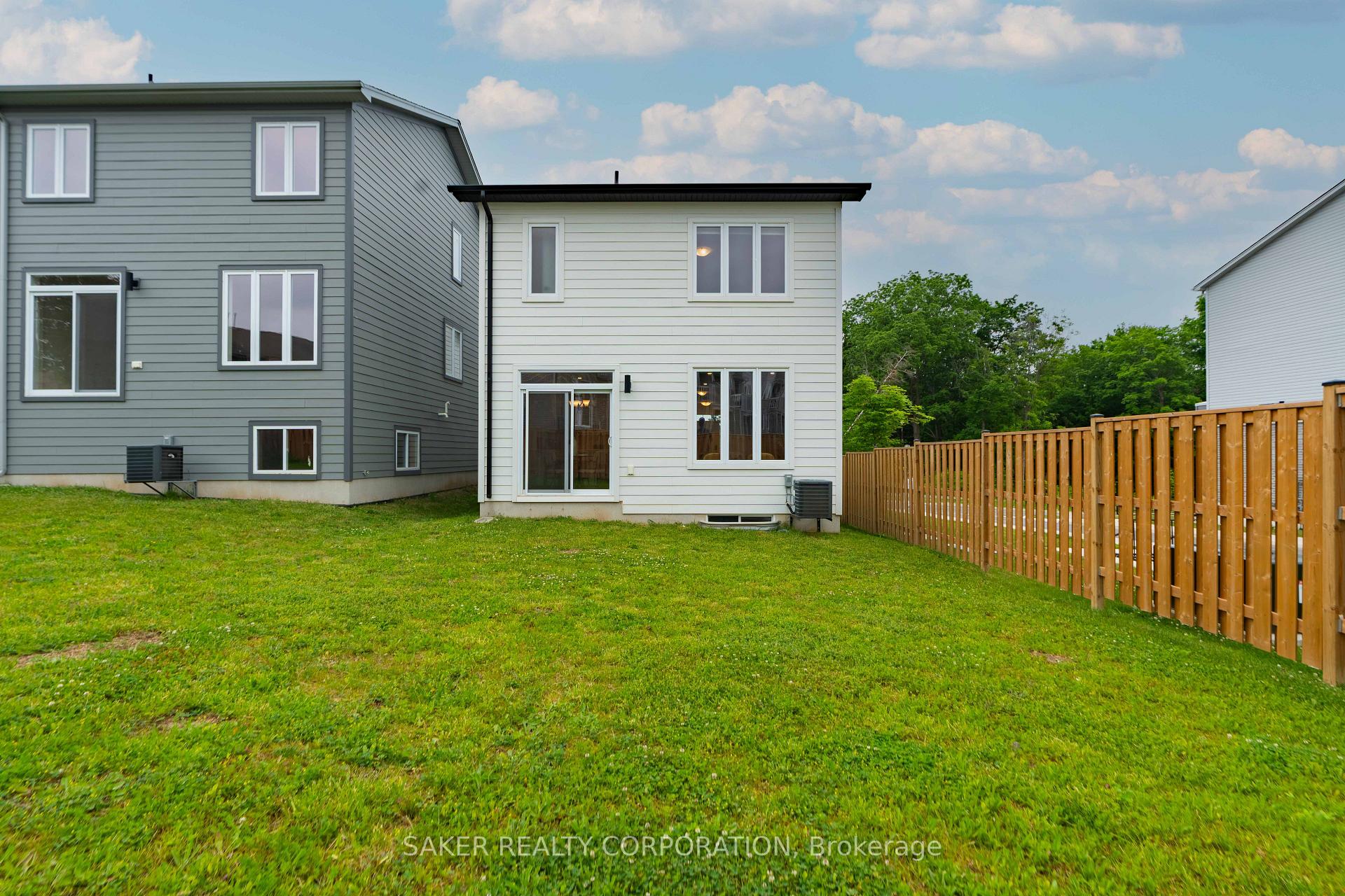 Photo 27 of 939 Deveron Crescent, London, South J — HOMEH