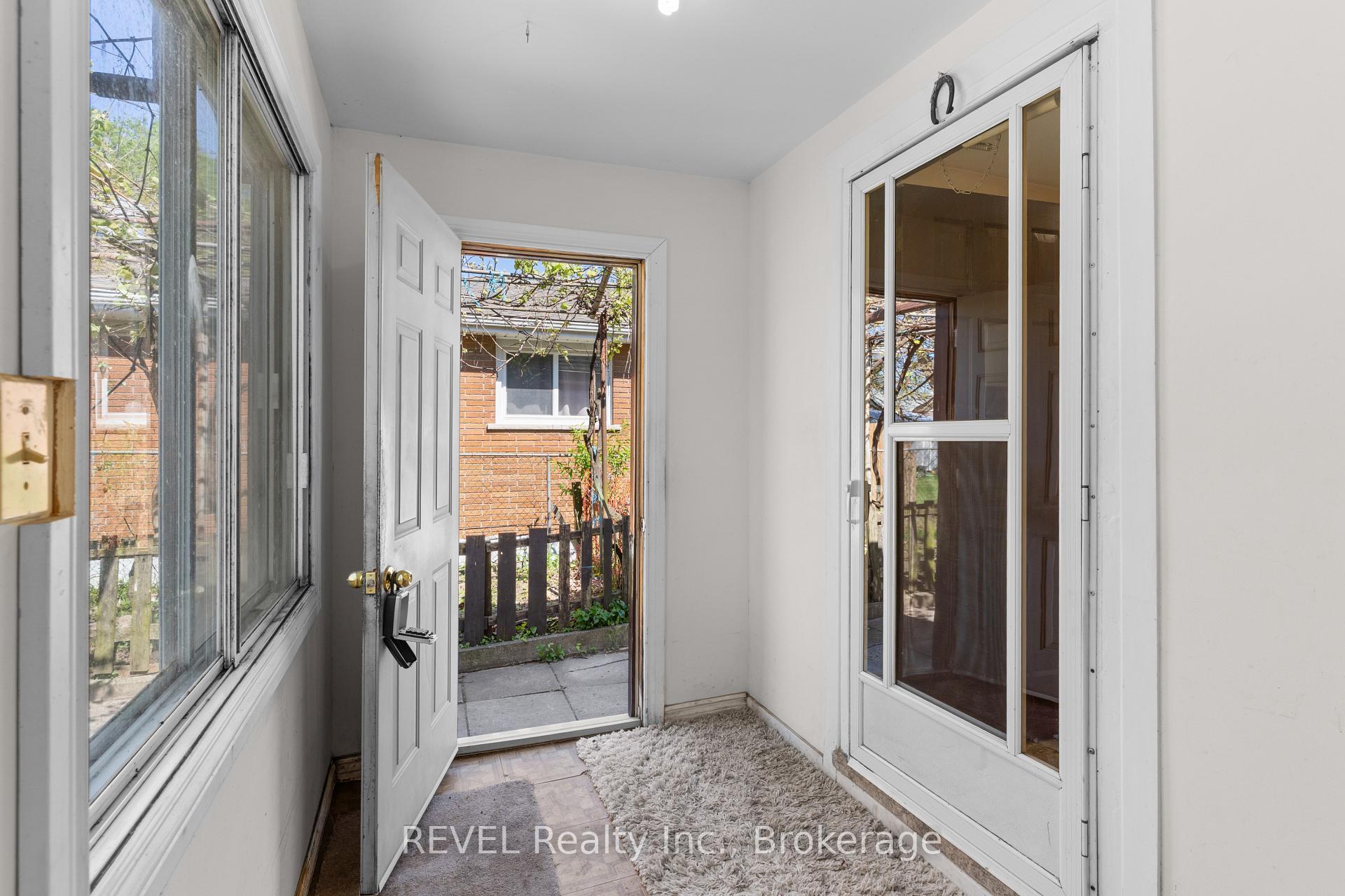 Photo 19 of 6401 Taylor Street, Niagara Falls, Dorchester — HOMEH