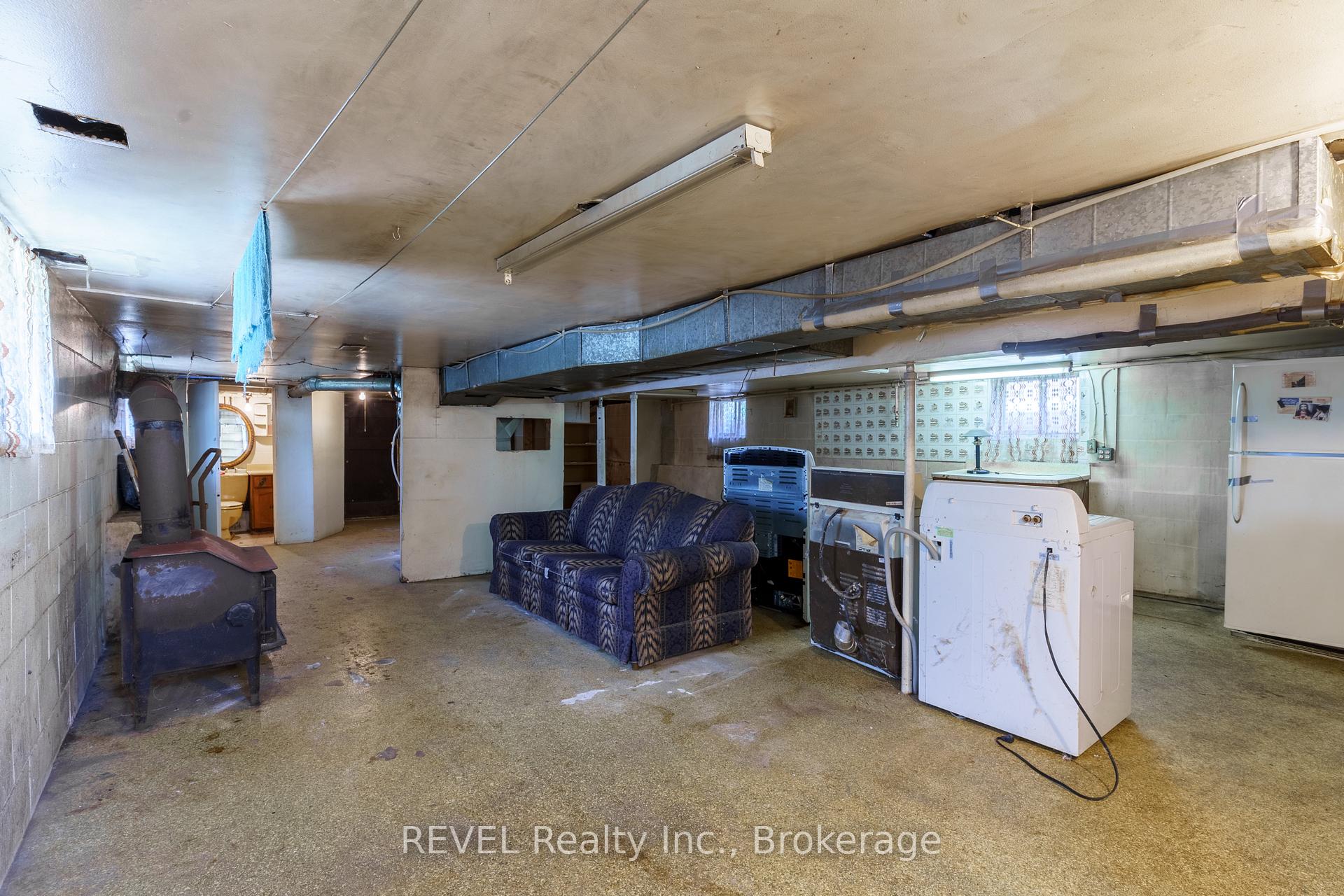Photo 20 of 6401 Taylor Street, Niagara Falls, Dorchester — HOMEH