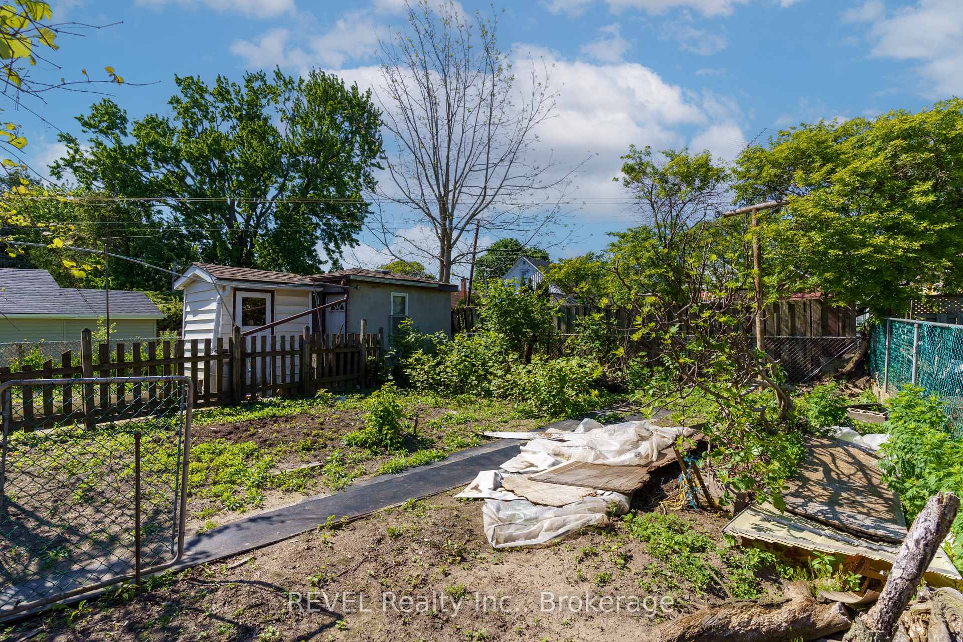 Photo 23 of 6401 Taylor Street, Niagara Falls, Dorchester — HOMEH
