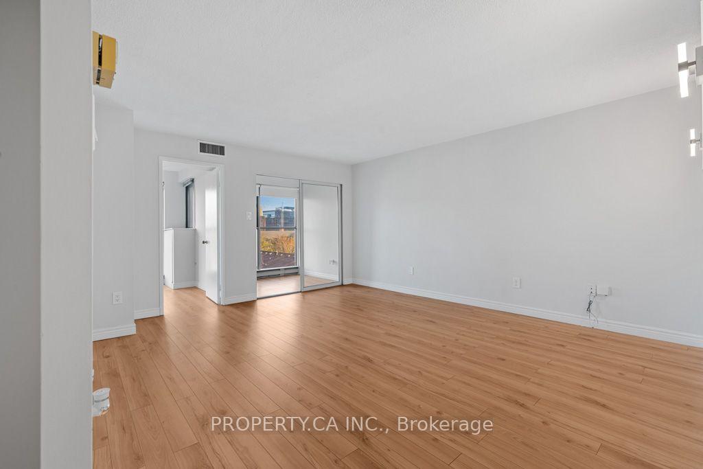 Photo of Unit 608, 65 Scadding Avenue