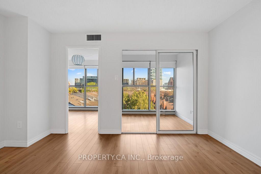 Photo 11 of Unit 608, 65 Scadding Avenue, Toronto, Waterfront Communities — HOMEH