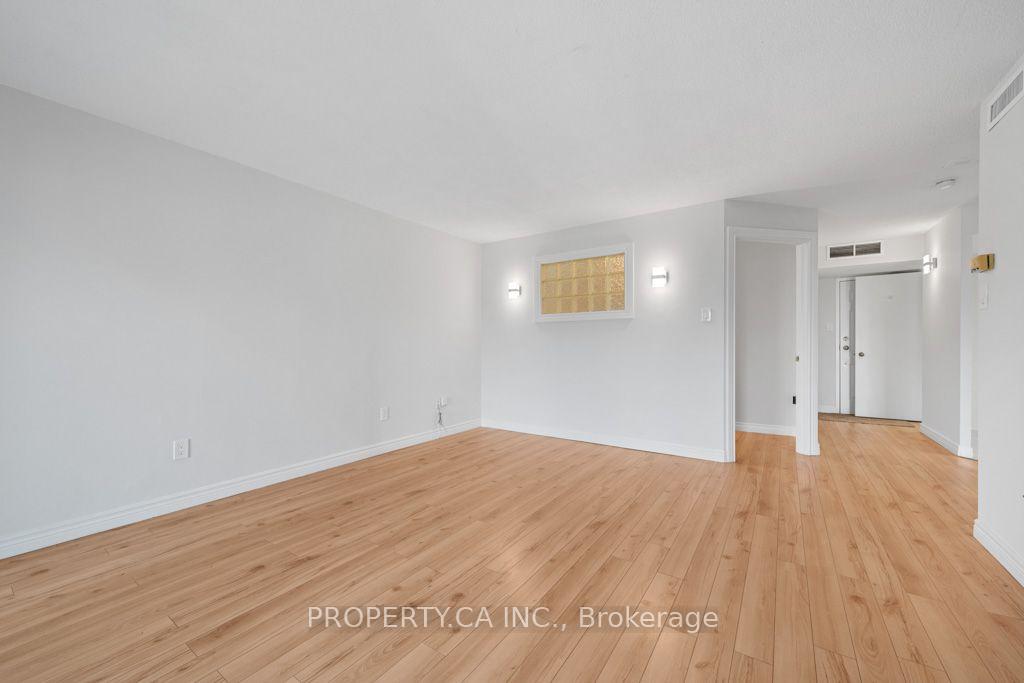 Photo 12 of Unit 608, 65 Scadding Avenue, Toronto, Waterfront Communities — HOMEH