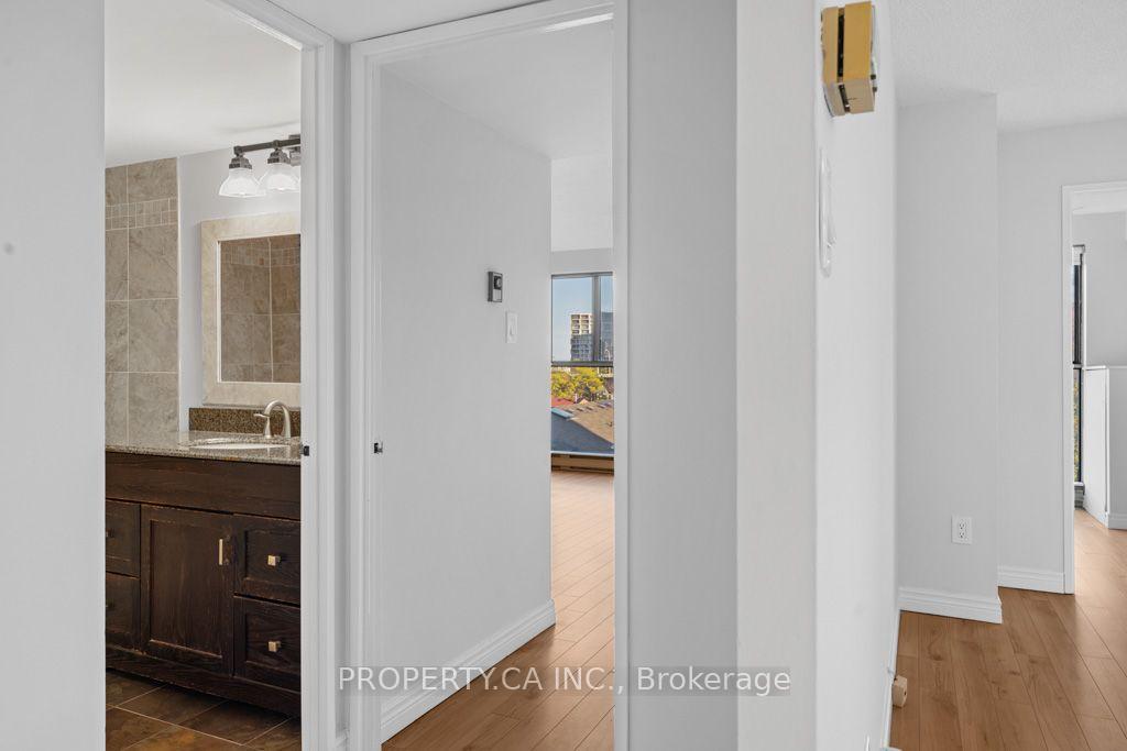 Photo 15 of Unit 608, 65 Scadding Avenue, Toronto, Waterfront Communities — HOMEH