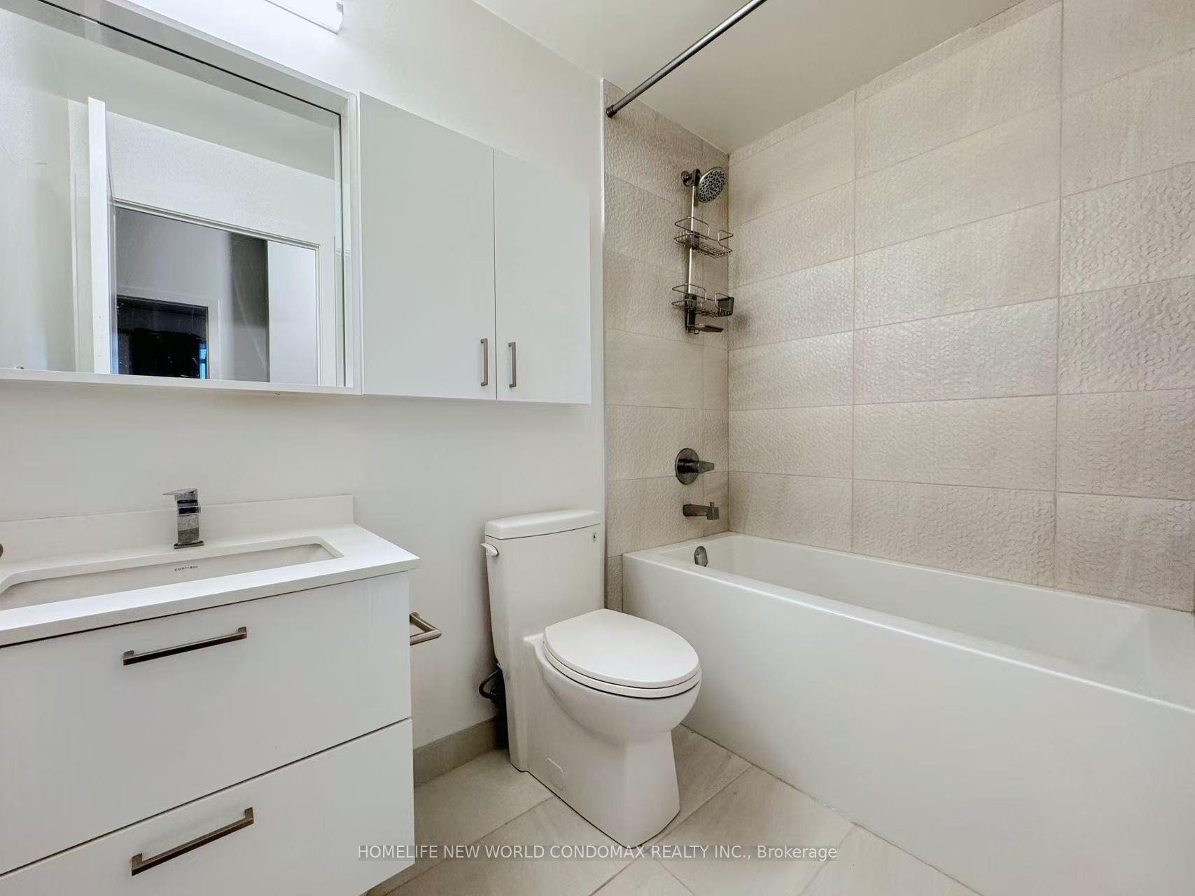 Photo 5 of Unit 2006, 30 Upper Mall Way, Vaughan, Brownridge — HOMEH