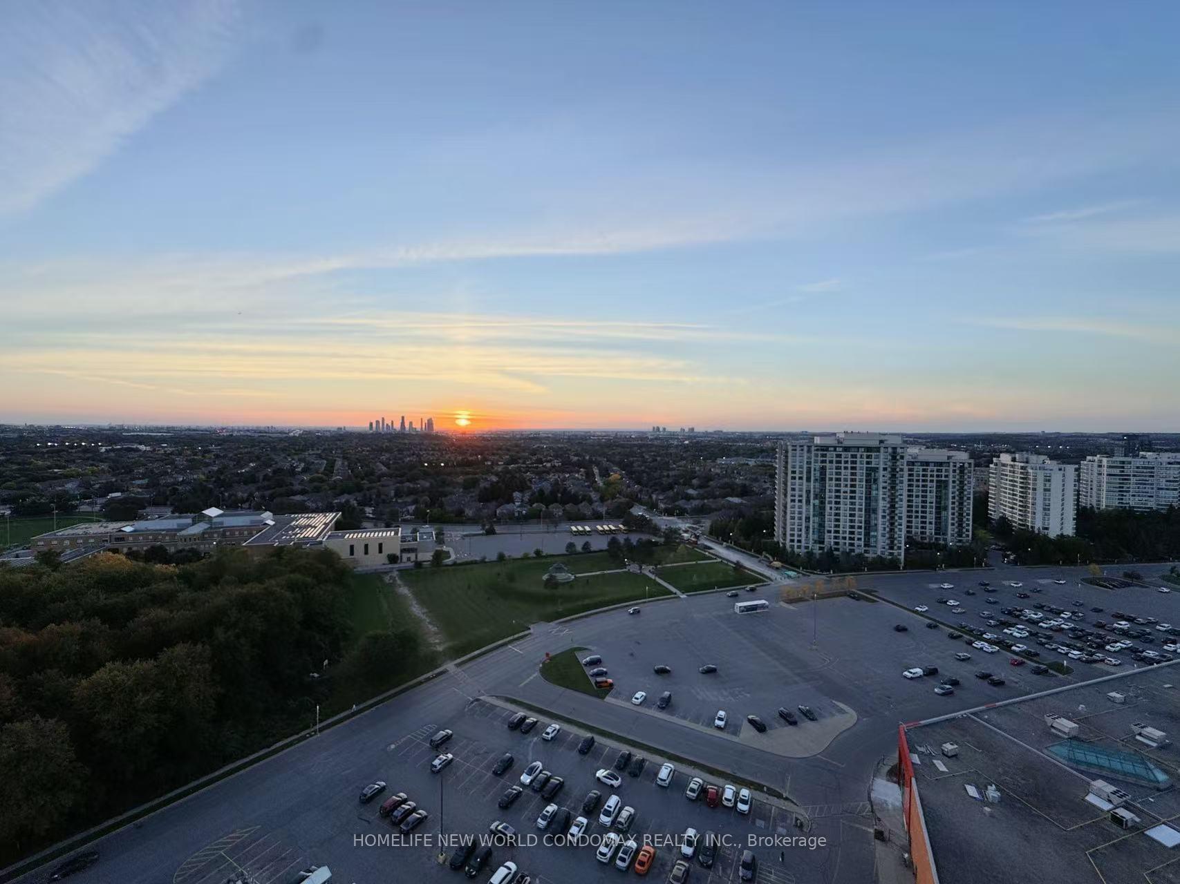 Photo 11 of Unit 2006, 30 Upper Mall Way, Vaughan, Brownridge — HOMEH